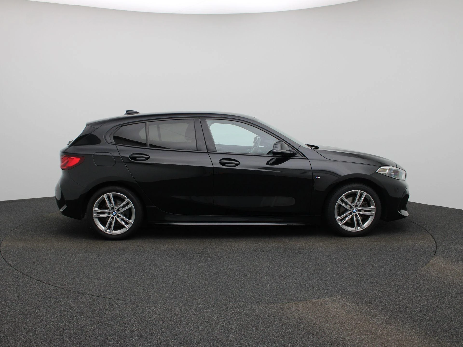 BMW-1 Reeks-image-5