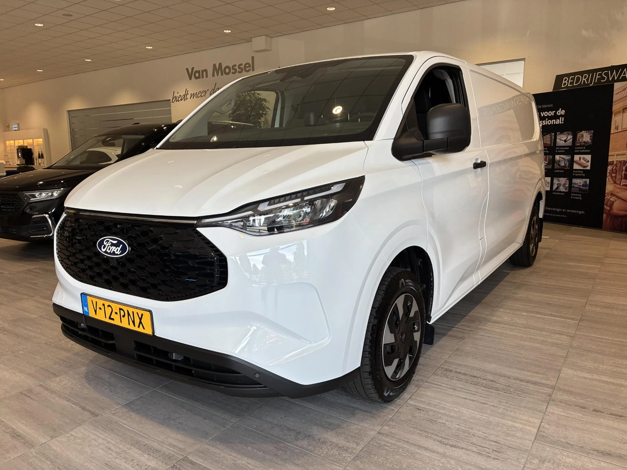 Ford E-Transit Cust. 340 L2H1 Trend 71 kWh