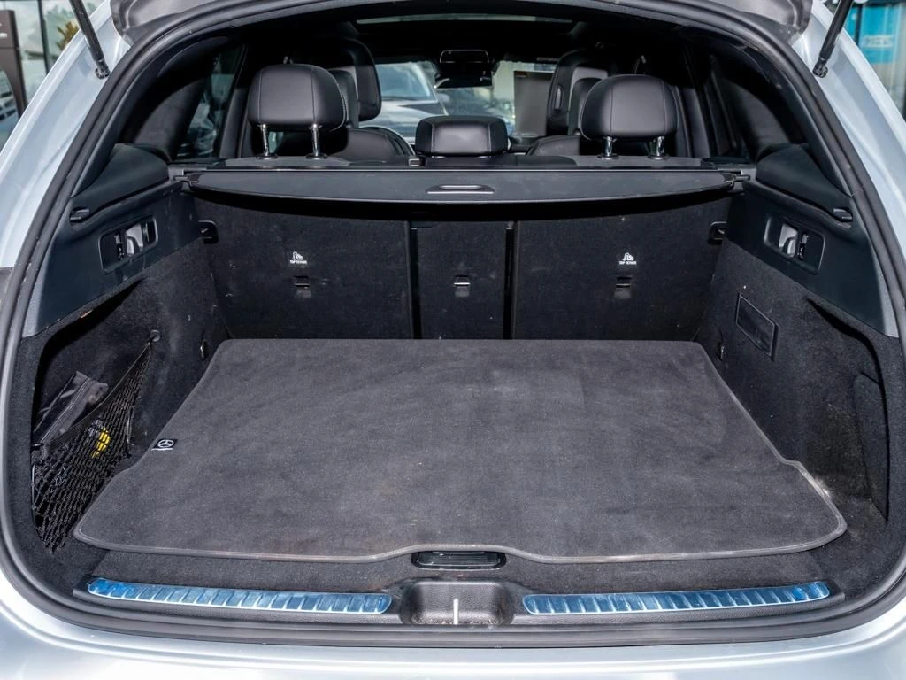 Mercedes-Benz-GLC 300 d-image-15