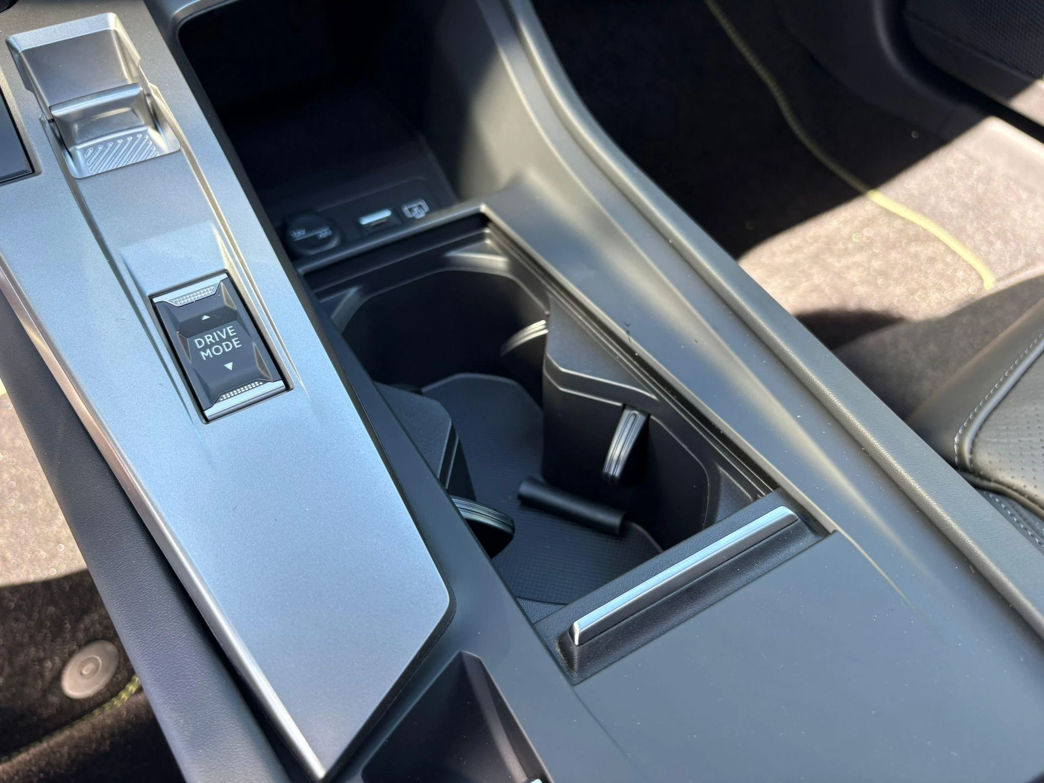 Peugeot 408 e-408 GT Exclusive 58 kWh