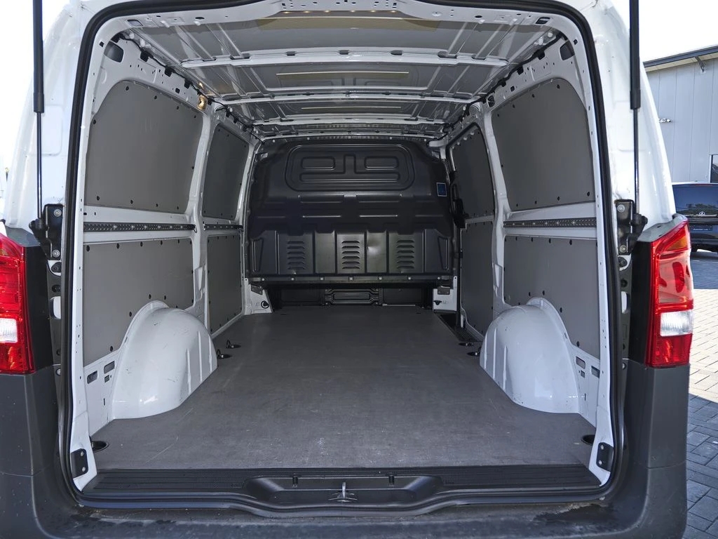 Mercedes-Benz-Vito 116-image-14