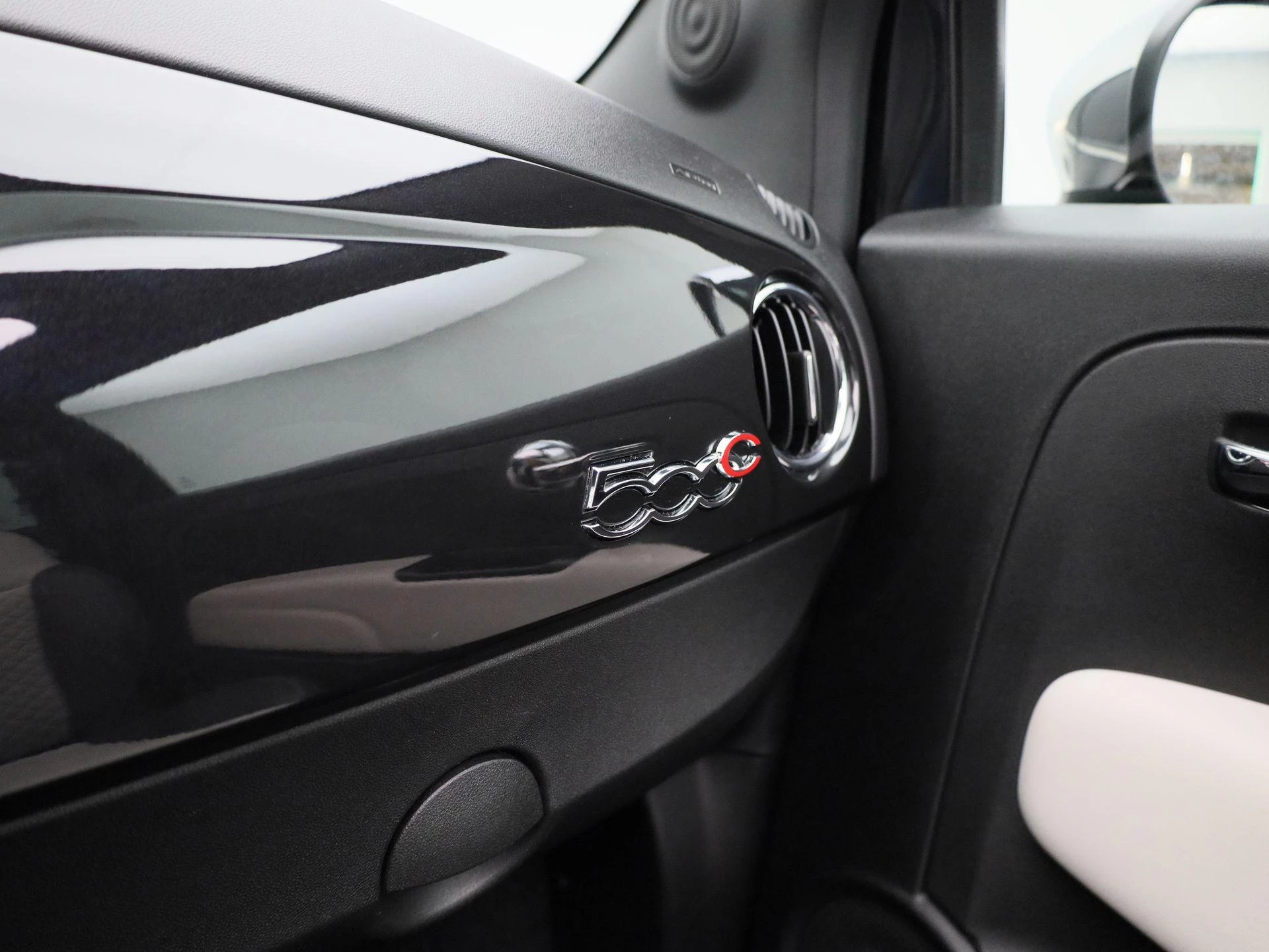 Fiat 500C 1.0 Hybrid Dolcevita