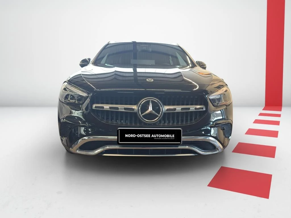 Mercedes-Benz-GLA 200 d-image-7