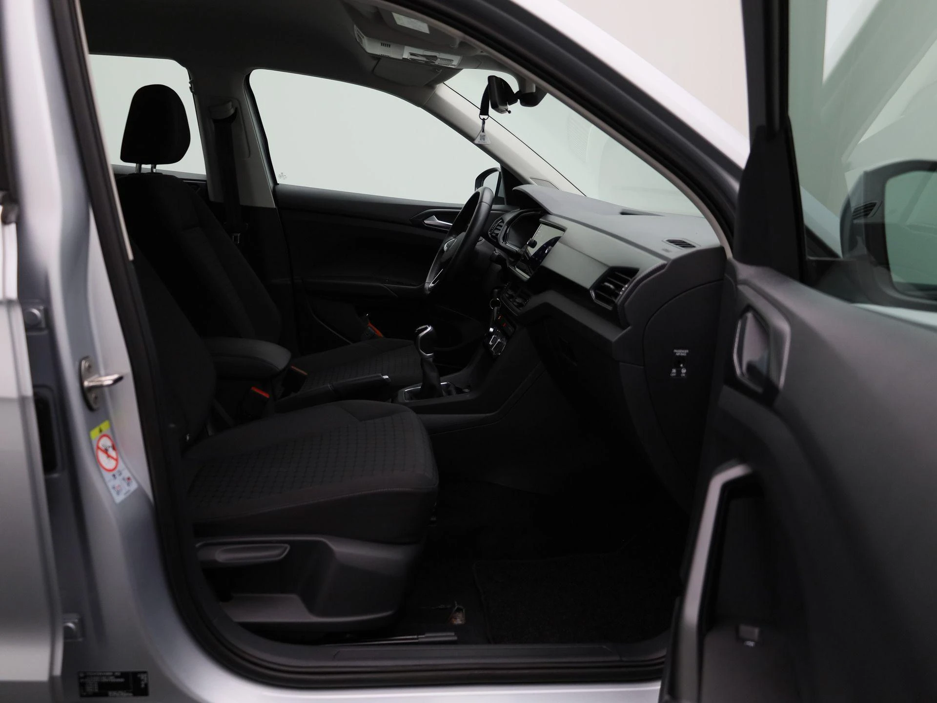 Volkswagen-T-Cross-image-28