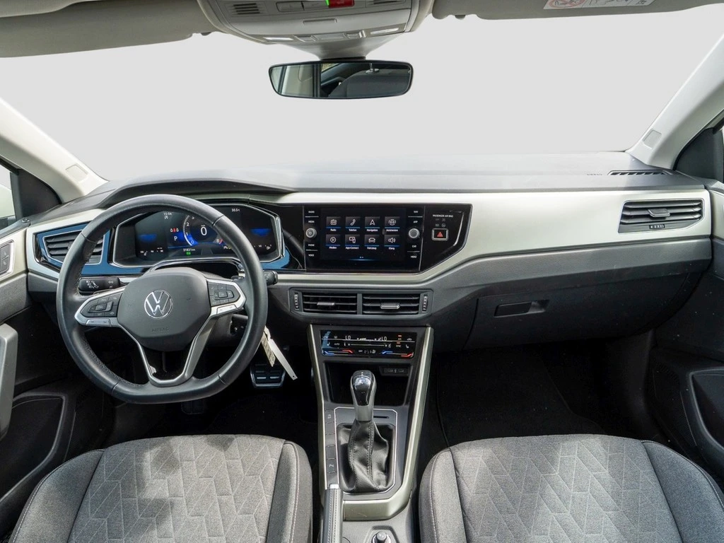 Volkswagen-Polo-image-9