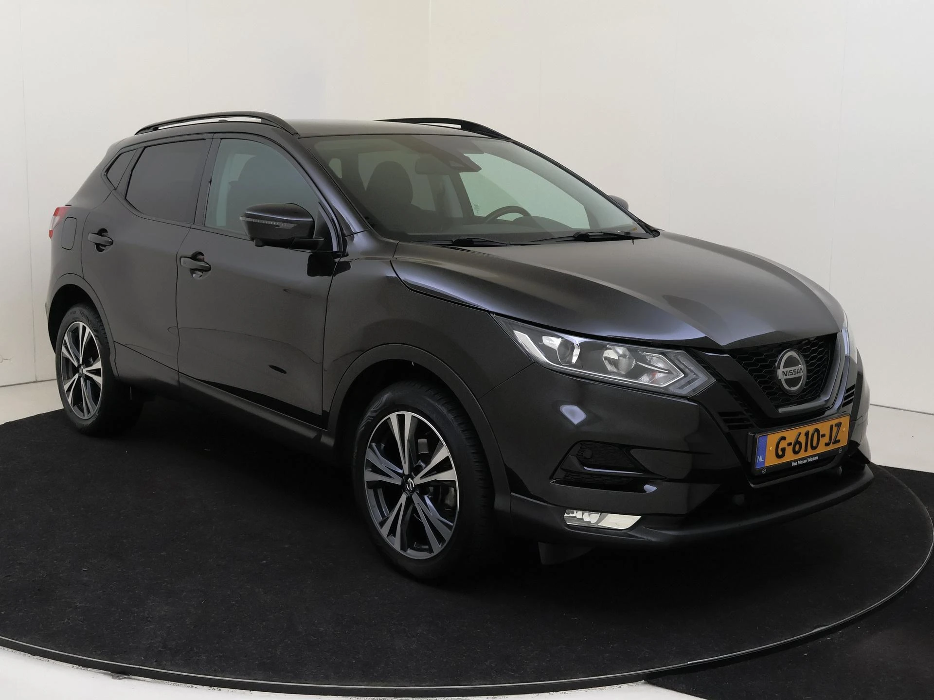 Nissan-QASHQAI-image-1