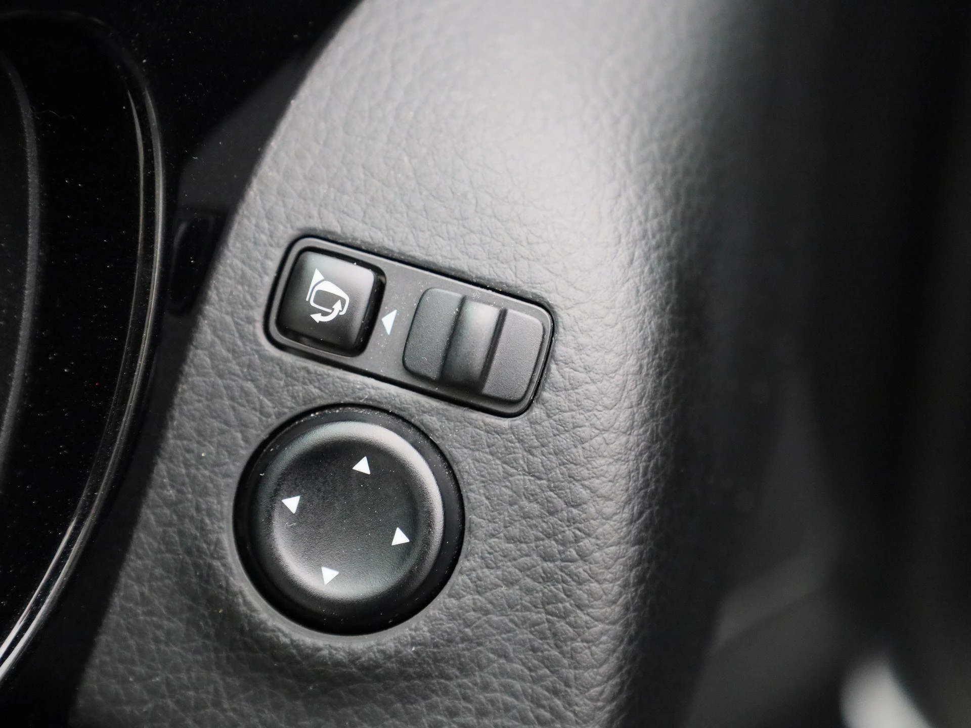 Nissan-QASHQAI-image-29