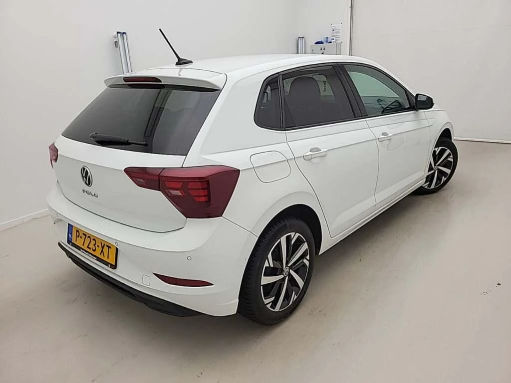 Volkswagen-Polo-image-1
