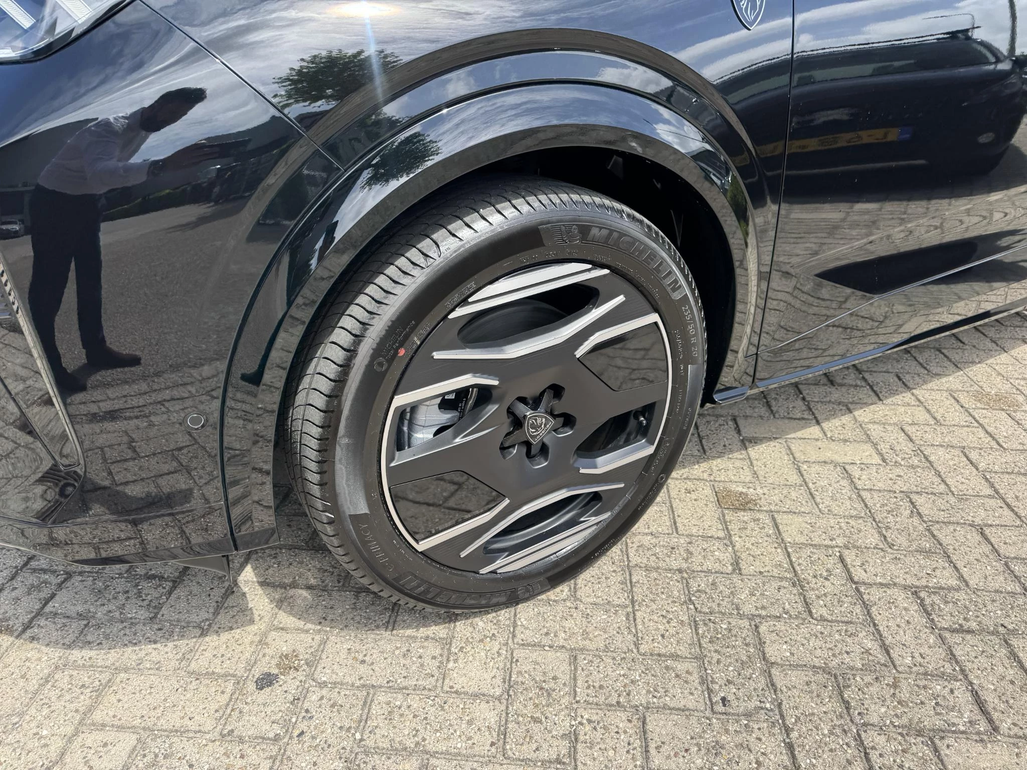 Peugeot e-3008 GT Long Range 230 97 kWh