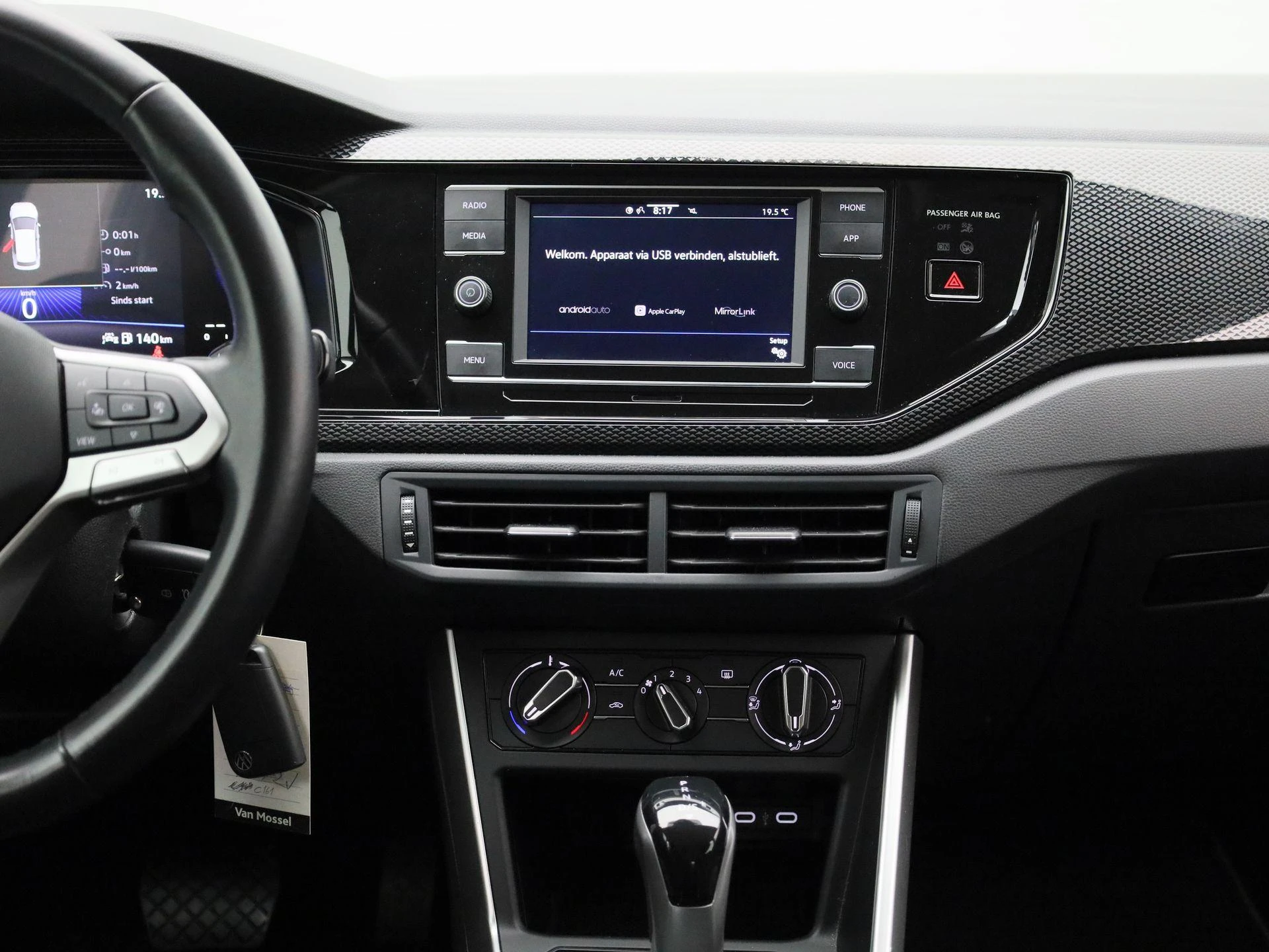 Volkswagen-Taigo-image-7