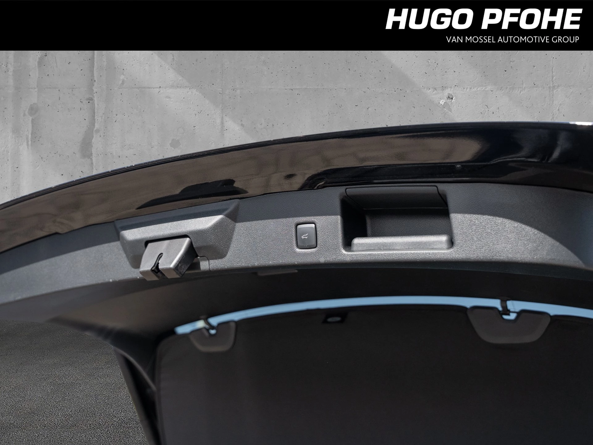 Ford Kuga ST-Line X*PANO*AHK*KAM*ACC*NAVI*SOUND-SYS.