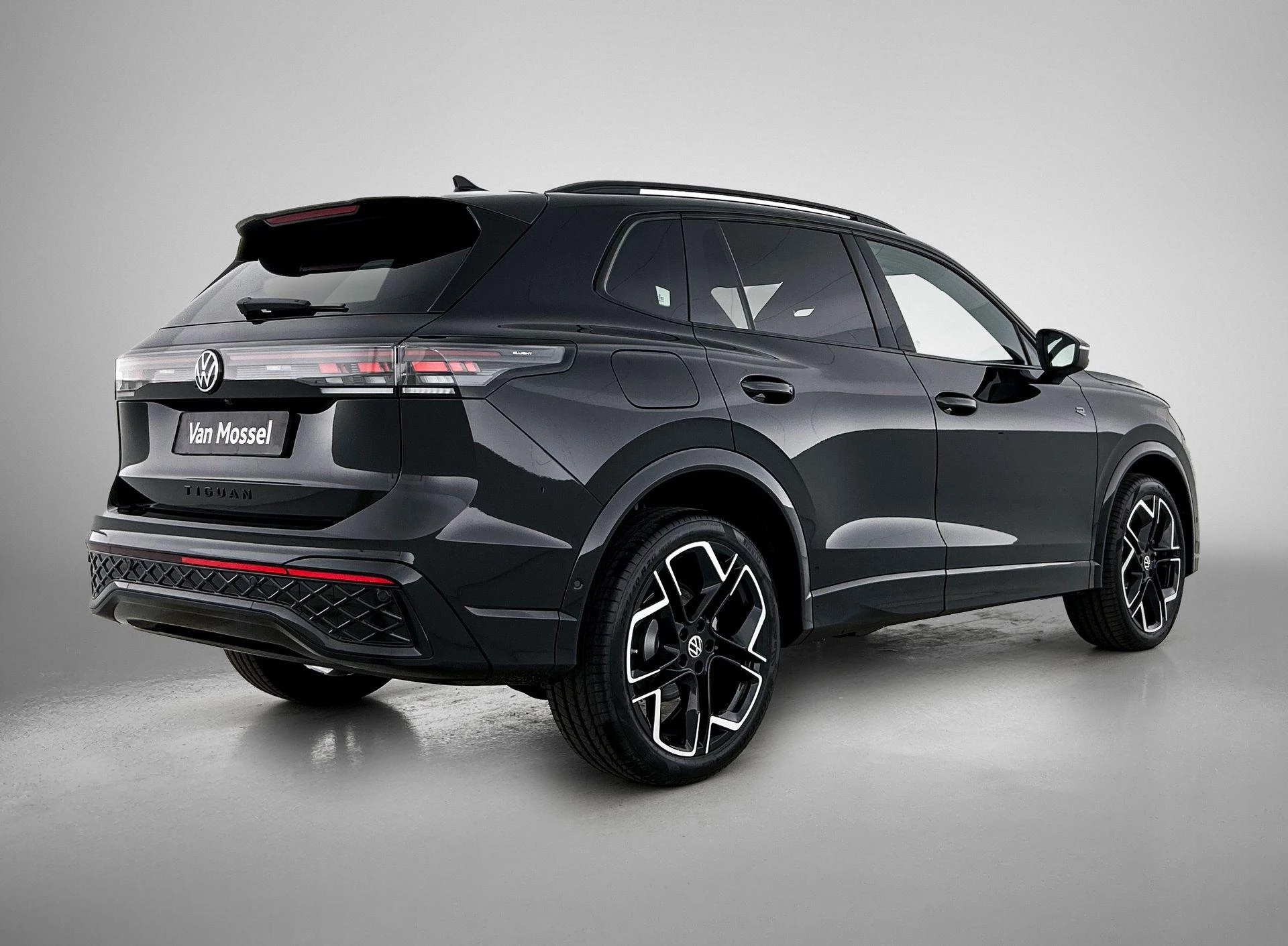 Volkswagen Tiguan 1.5 eHybrid R-Line Edition