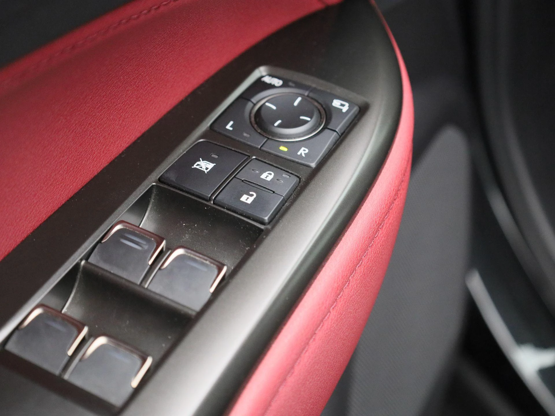 Lexus-NX-image-33