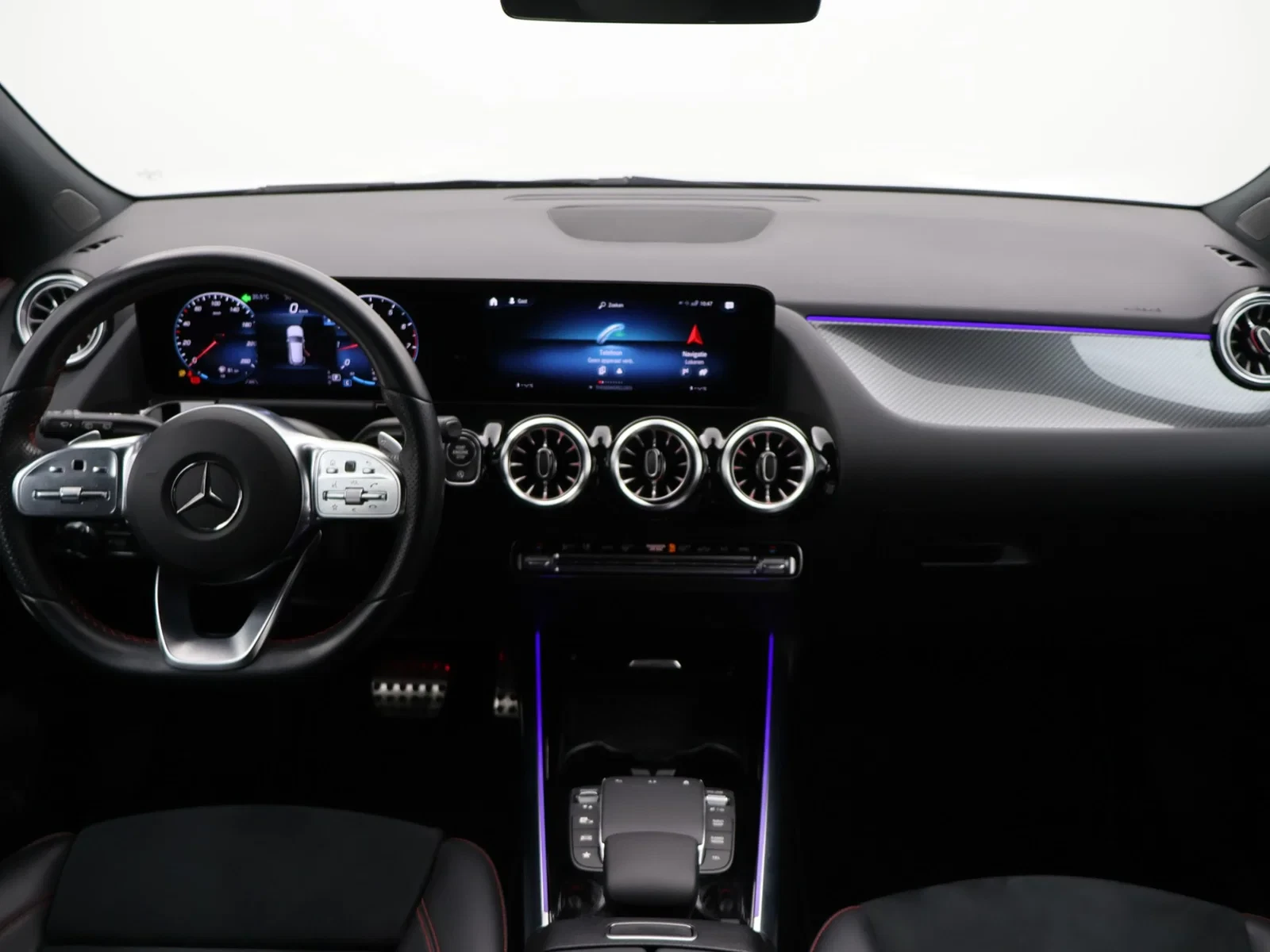 Mercedes-Benz GLA Classe (H247) AMG Line 163PK *AUTOMAAT*LEDER*ALCANTARA*CAMERA*PDC*CRUISE*APP-CONNECT*NAVI*KEYLESS GO*...*
