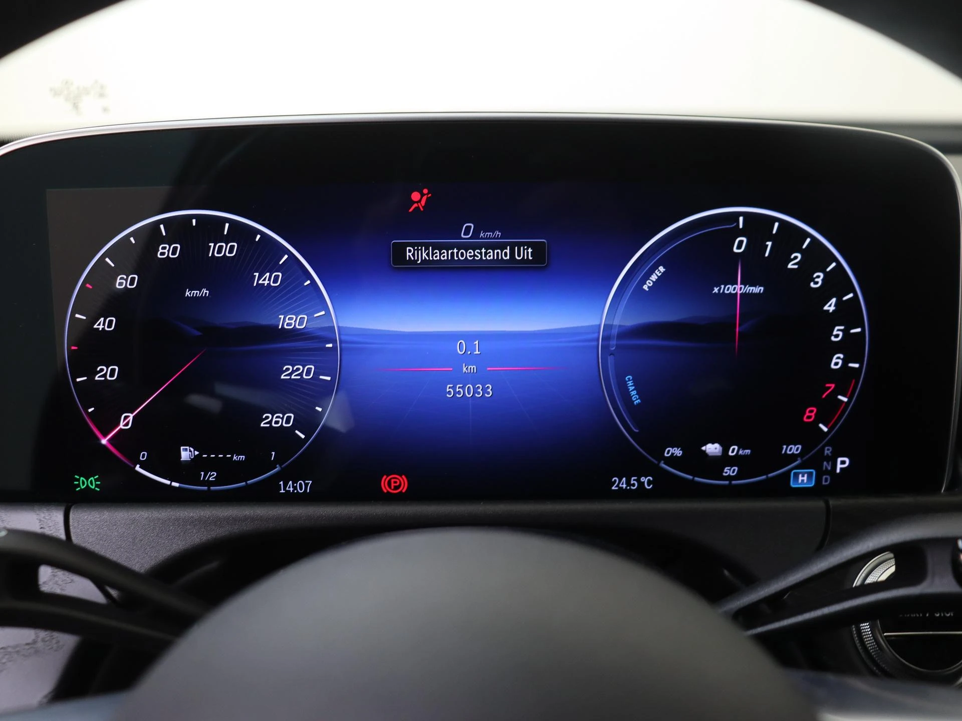 Mercedes-Benz-E-Klasse-image-10