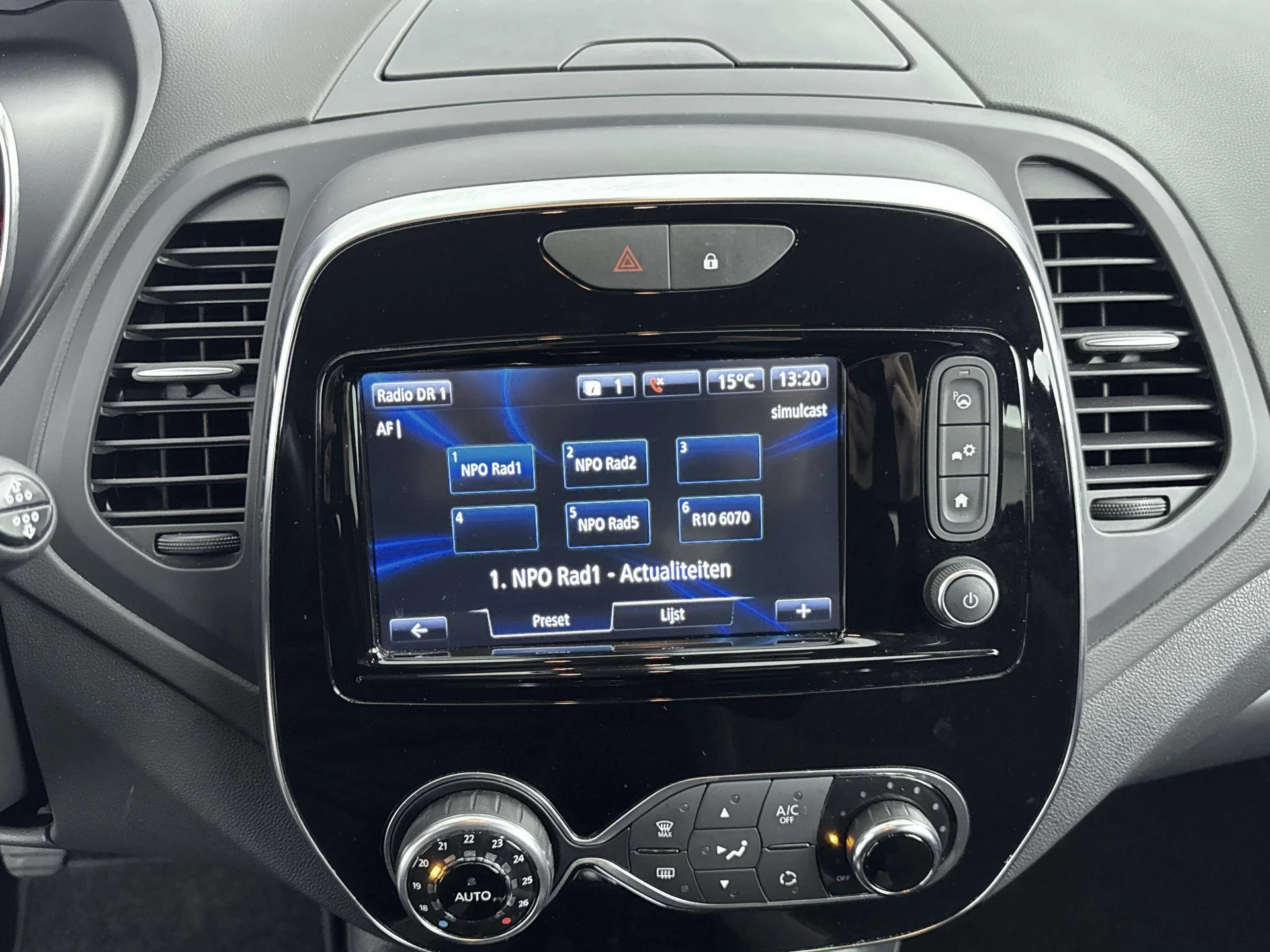 Renault-Captur-image-6