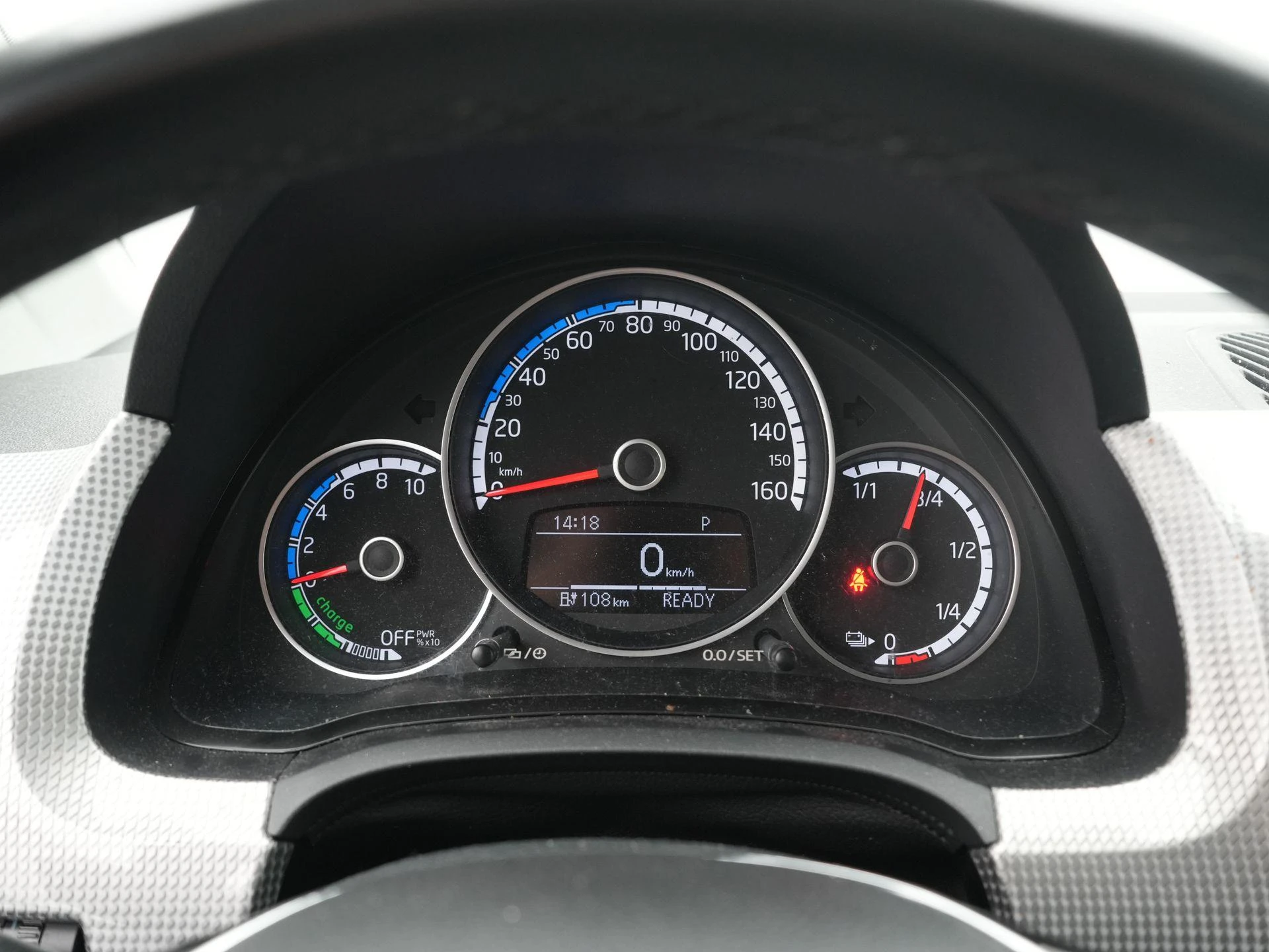 Volkswagen-e-up!-image-10