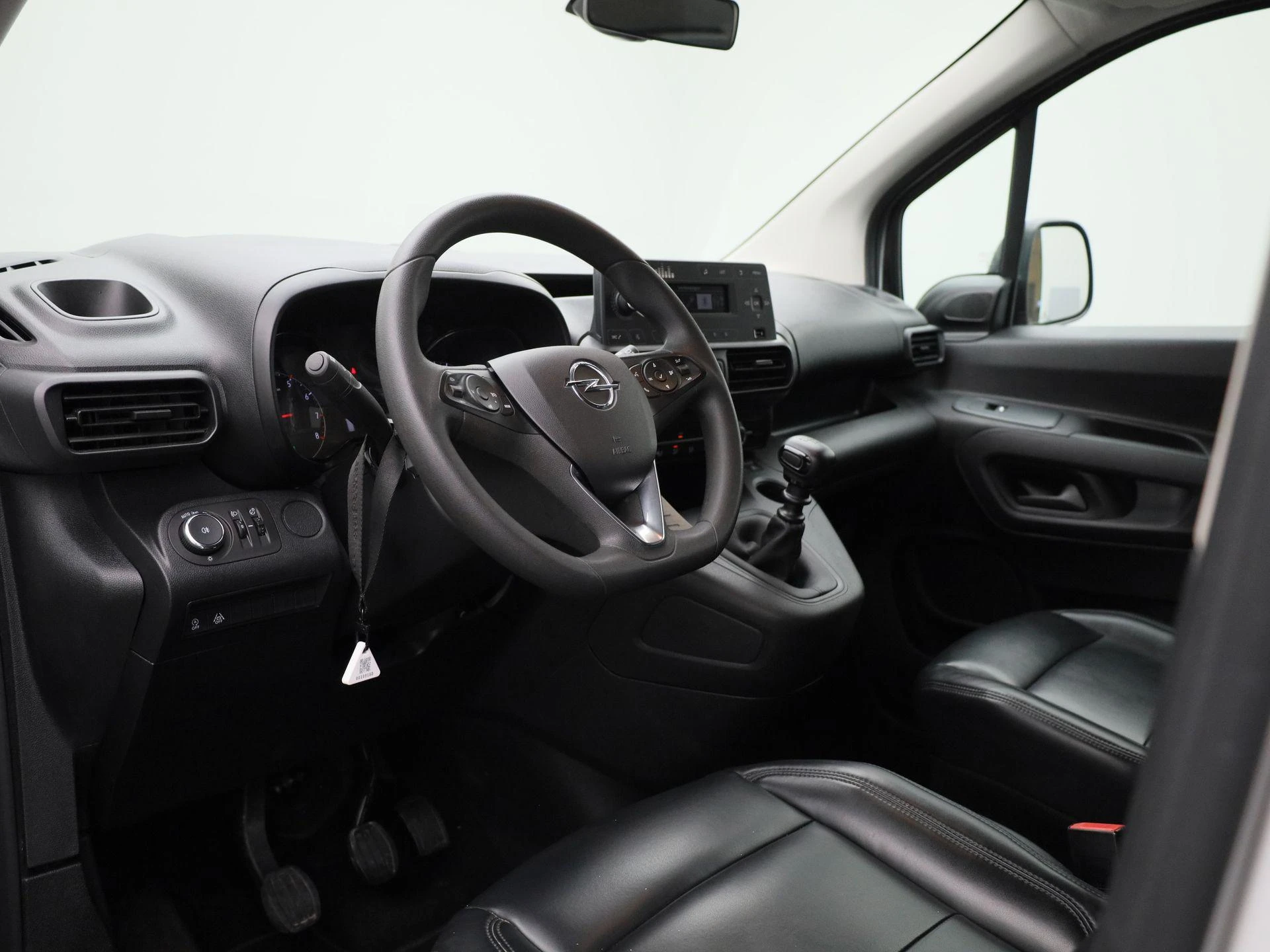 Opel-Combo Life-image-29