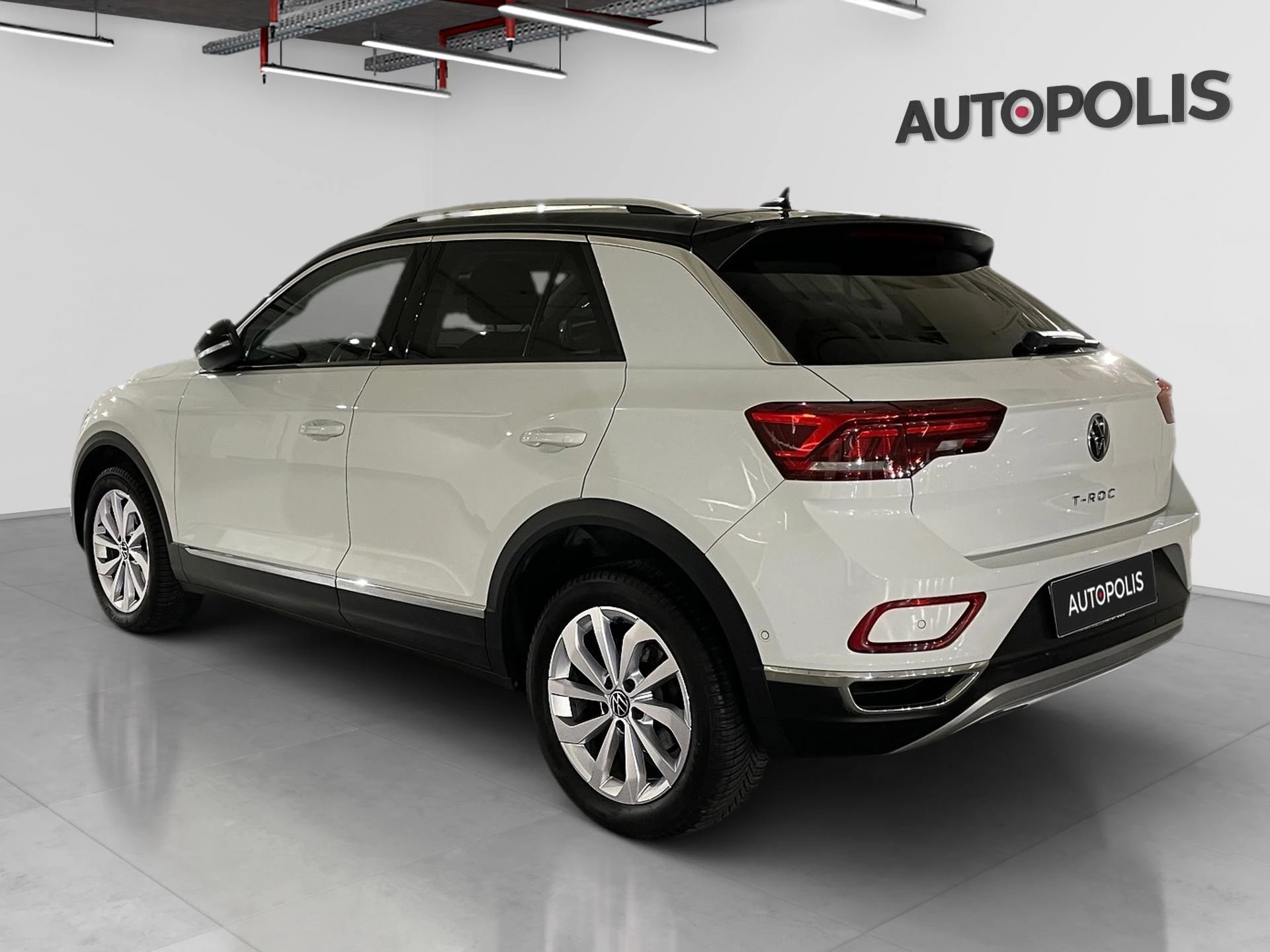 Volkswagen-T-Roc-image-12
