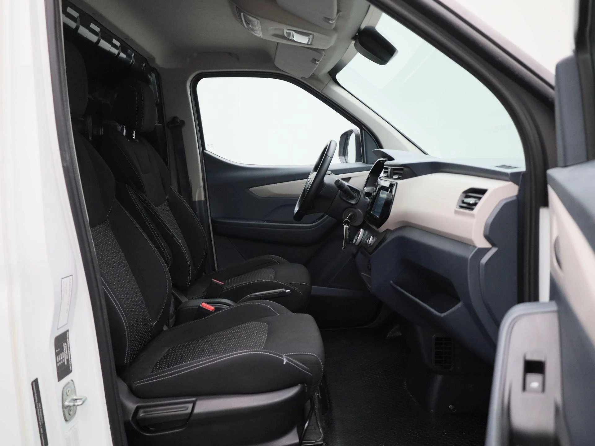 Maxus-eDeliver3-image-11