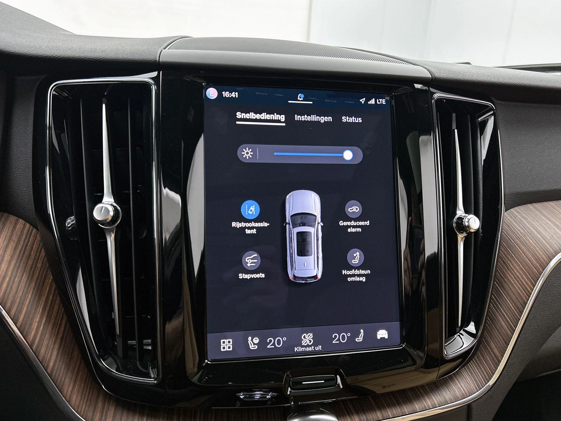 Volvo-XC60-image-11
