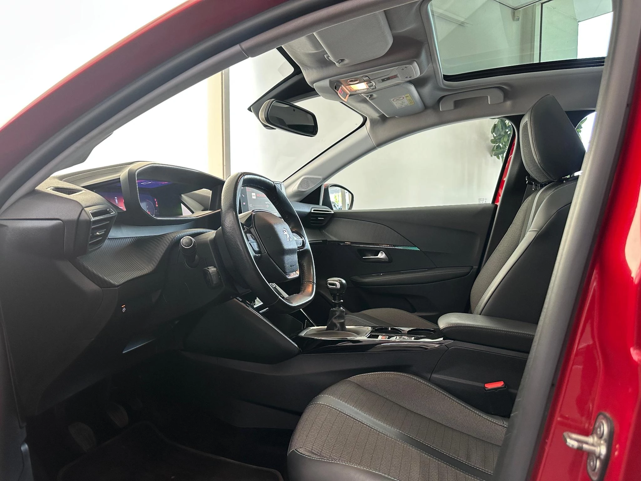 Peugeot-208-image-7