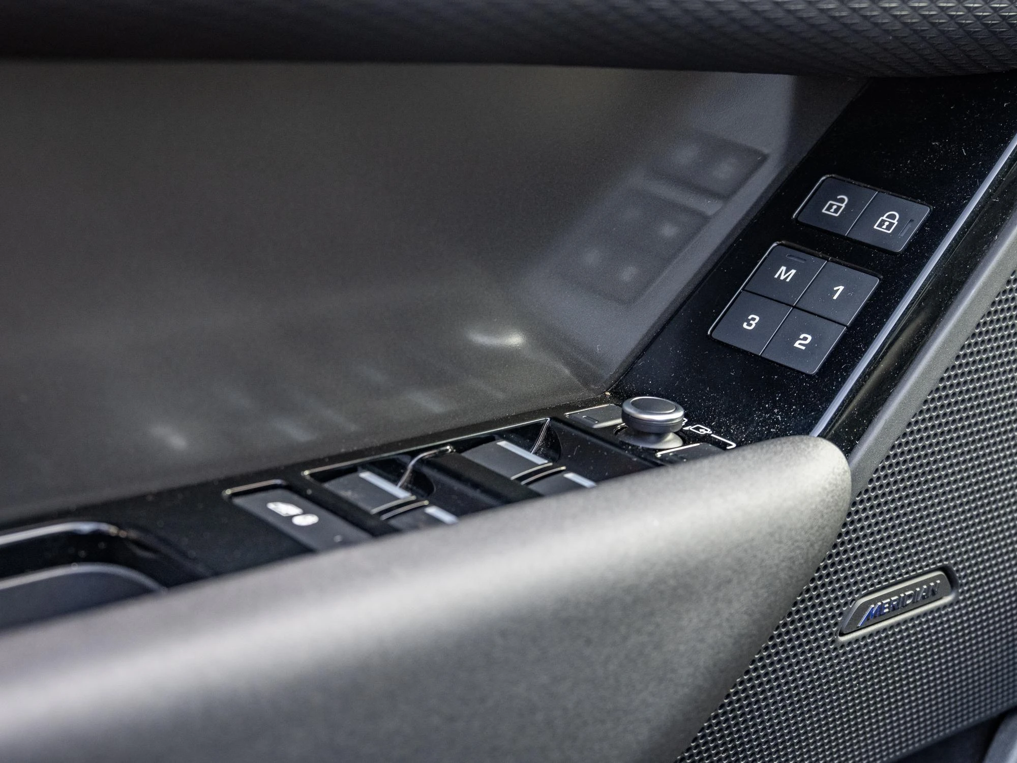 Land Rover Range Rover Velar P400e SE AWD Auto. 23MY