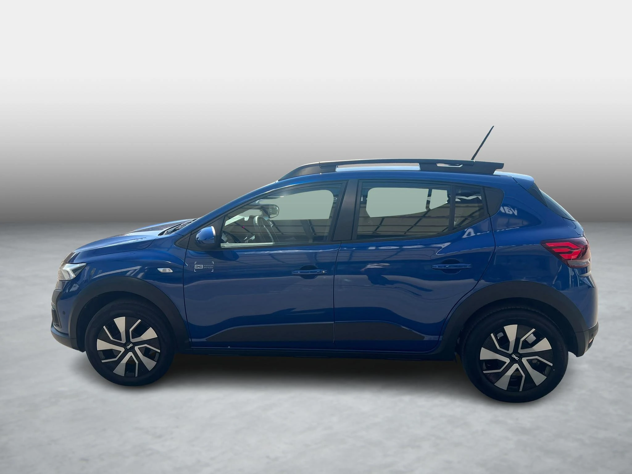 Dacia-Sandero Stepway-image-6