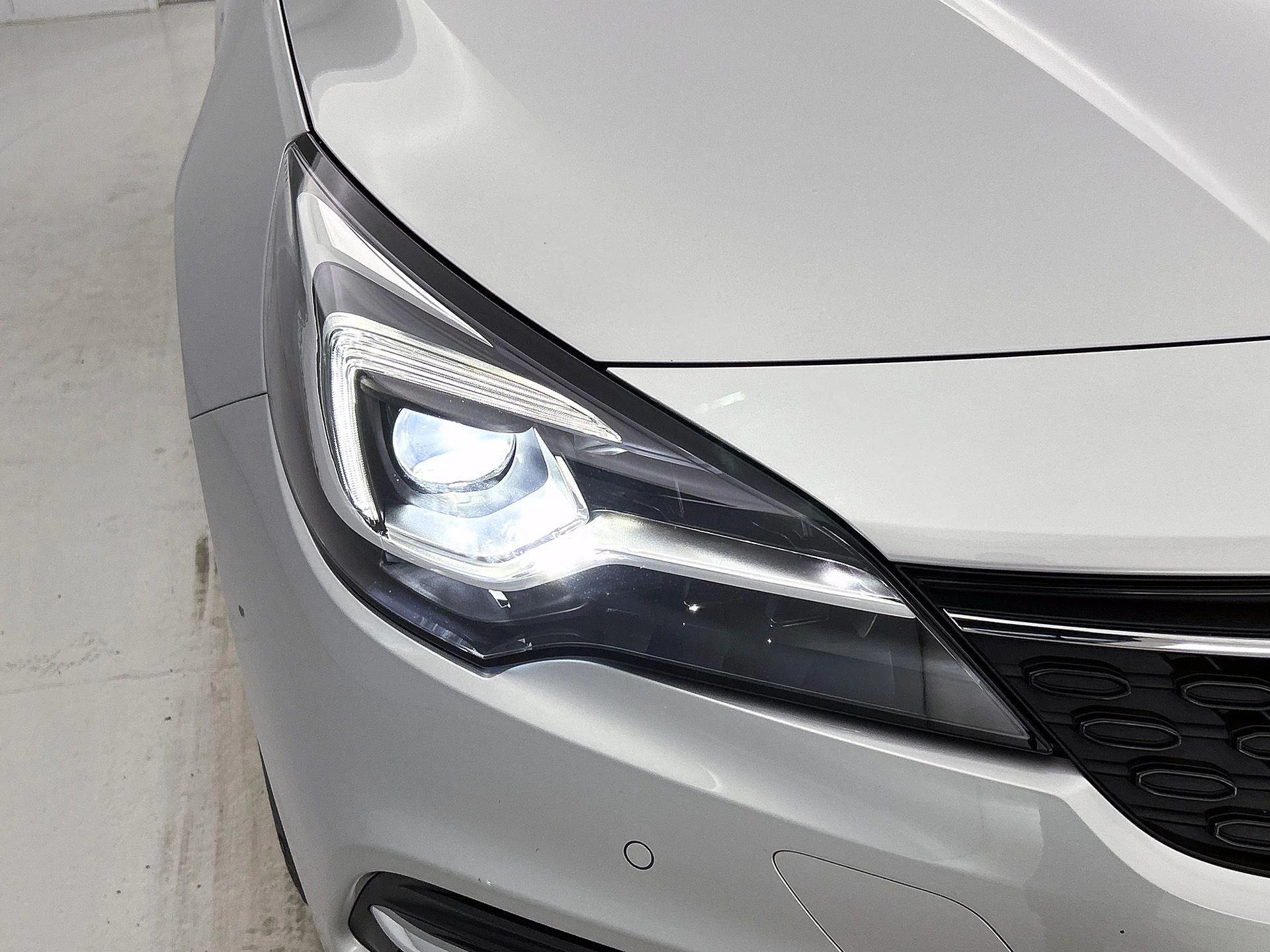 Opel-Astra-image-12