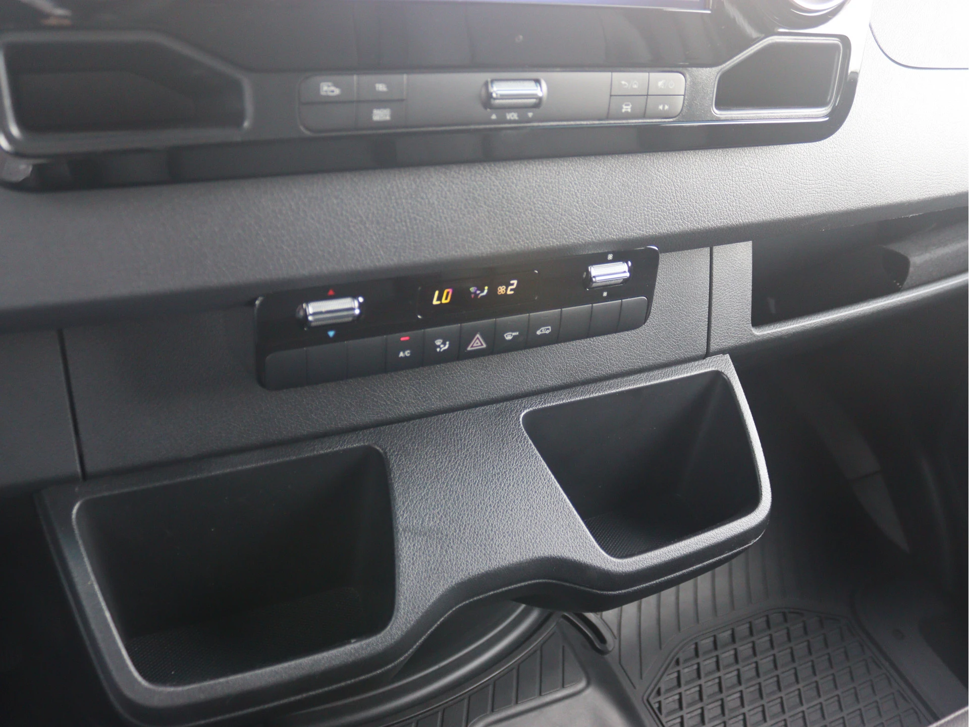 Mercedes-Benz-Sprinter-image-10