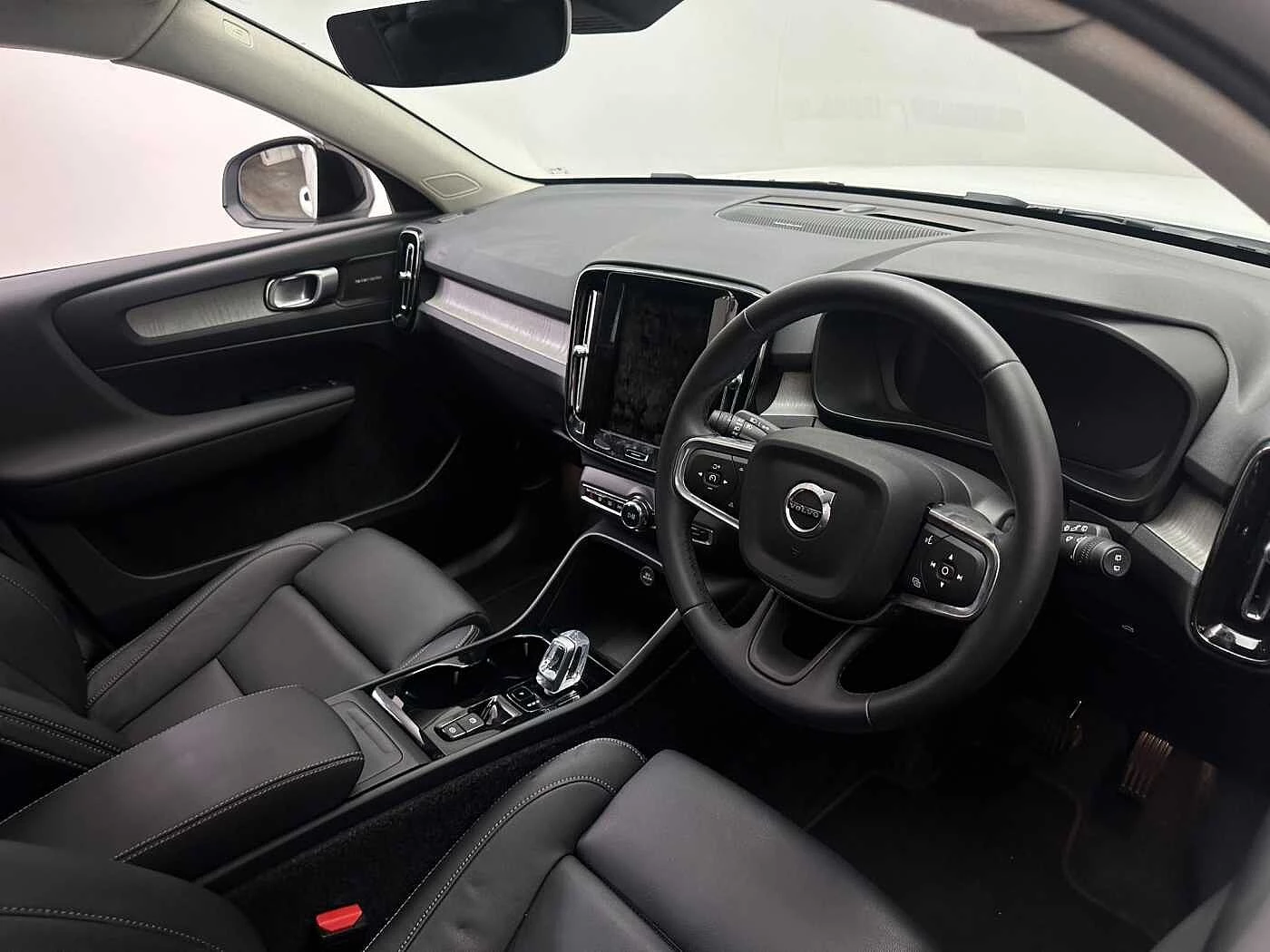 Volvo-XC40-image-9