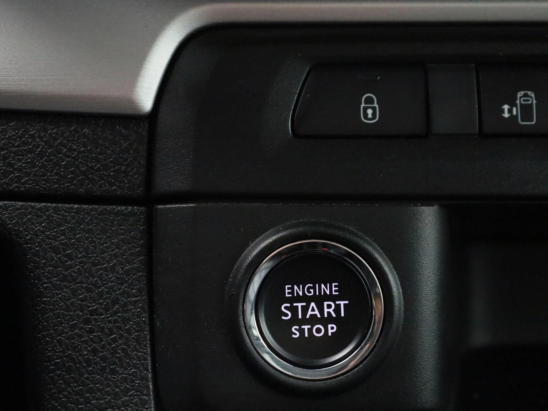 Opel-Zafira e-Life-image-20