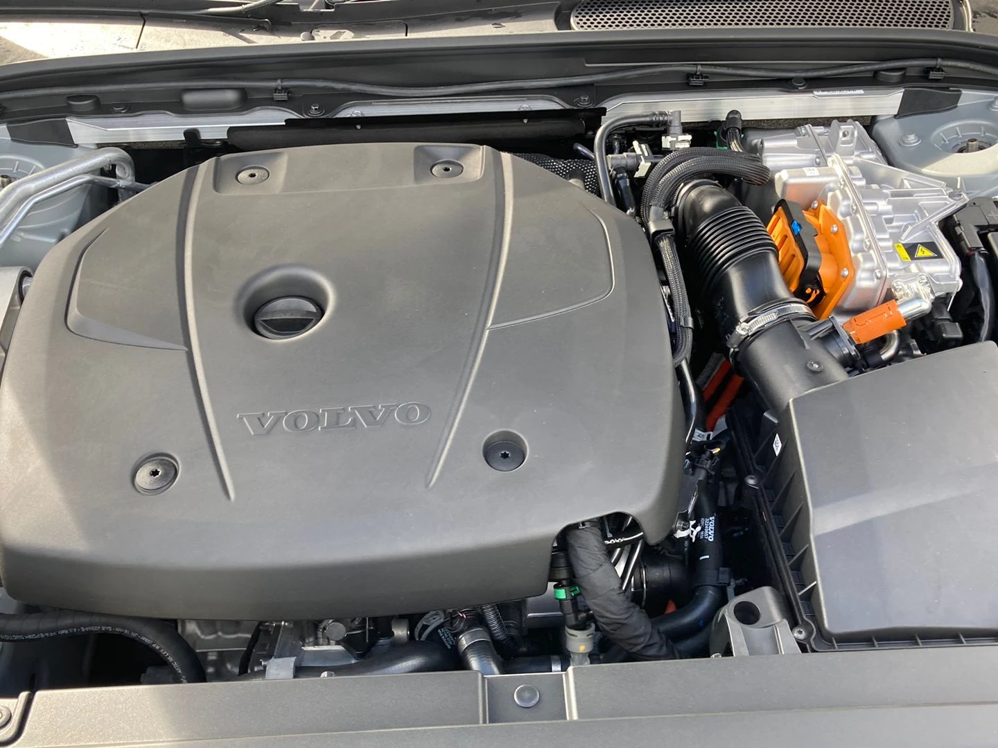 Volvo-V90-image-13