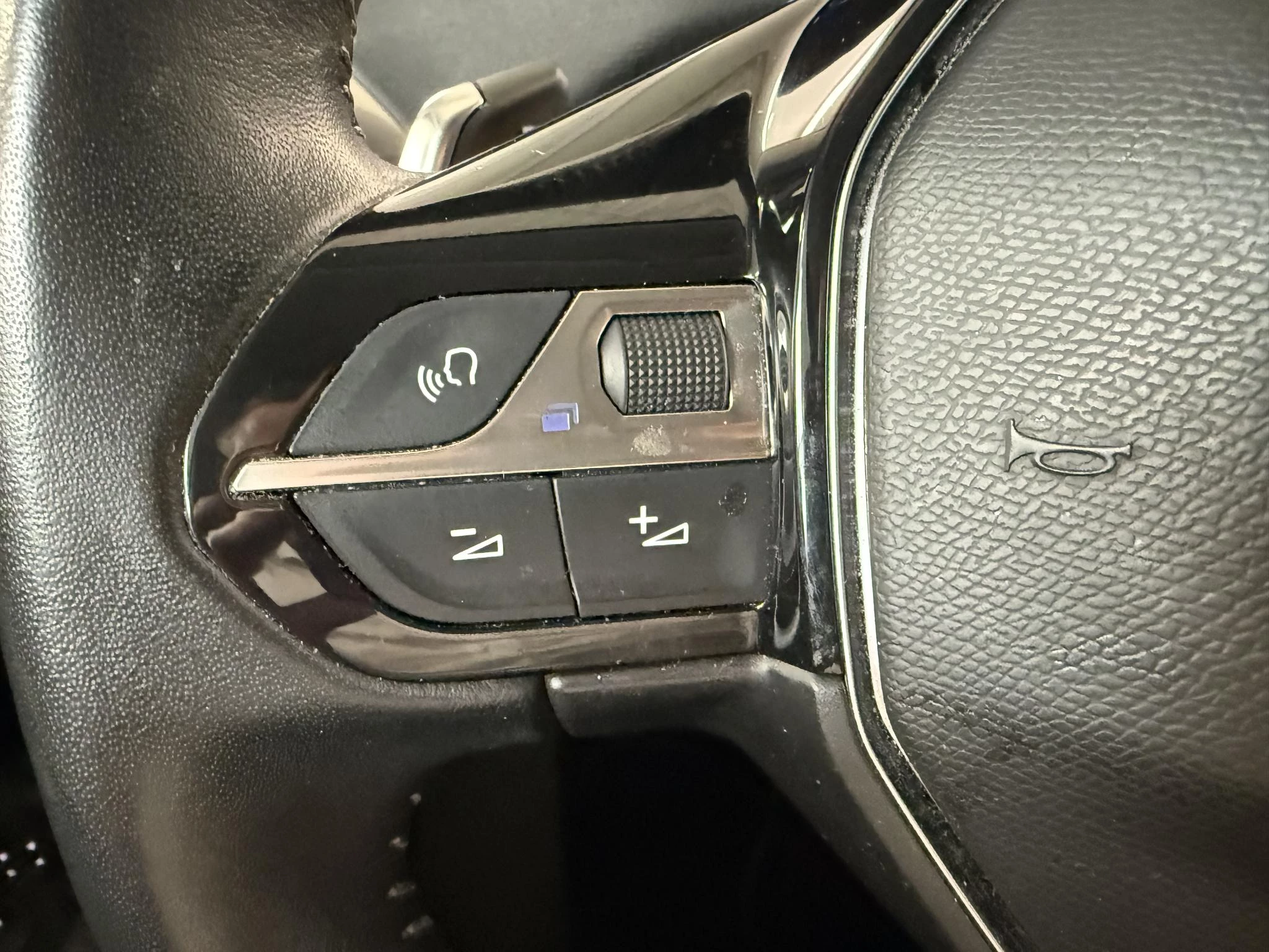 Peugeot 3008 1.2 PureTech 96kW S&S Auto Allure