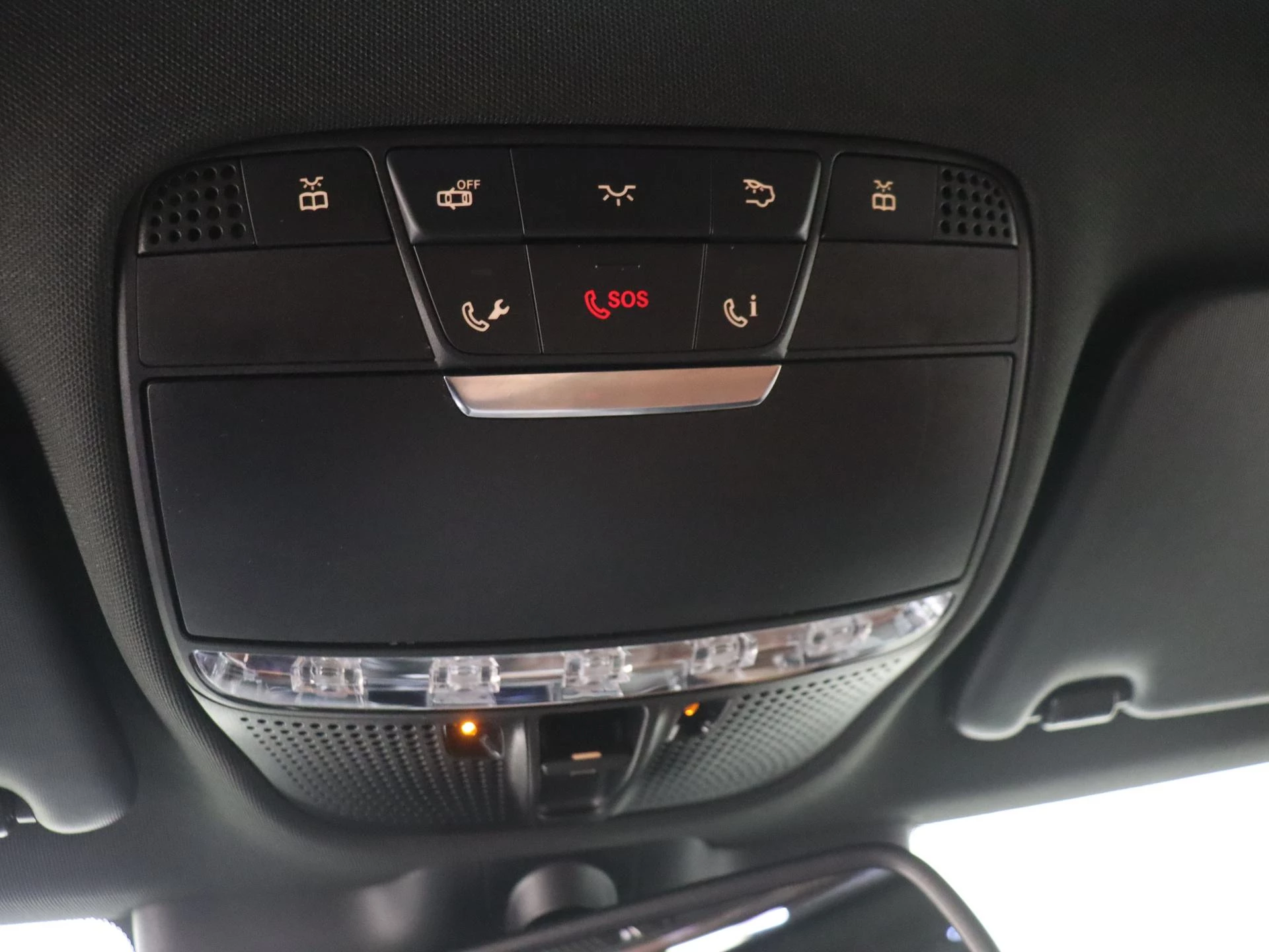 Mercedes-Benz-C-Klasse-image-31
