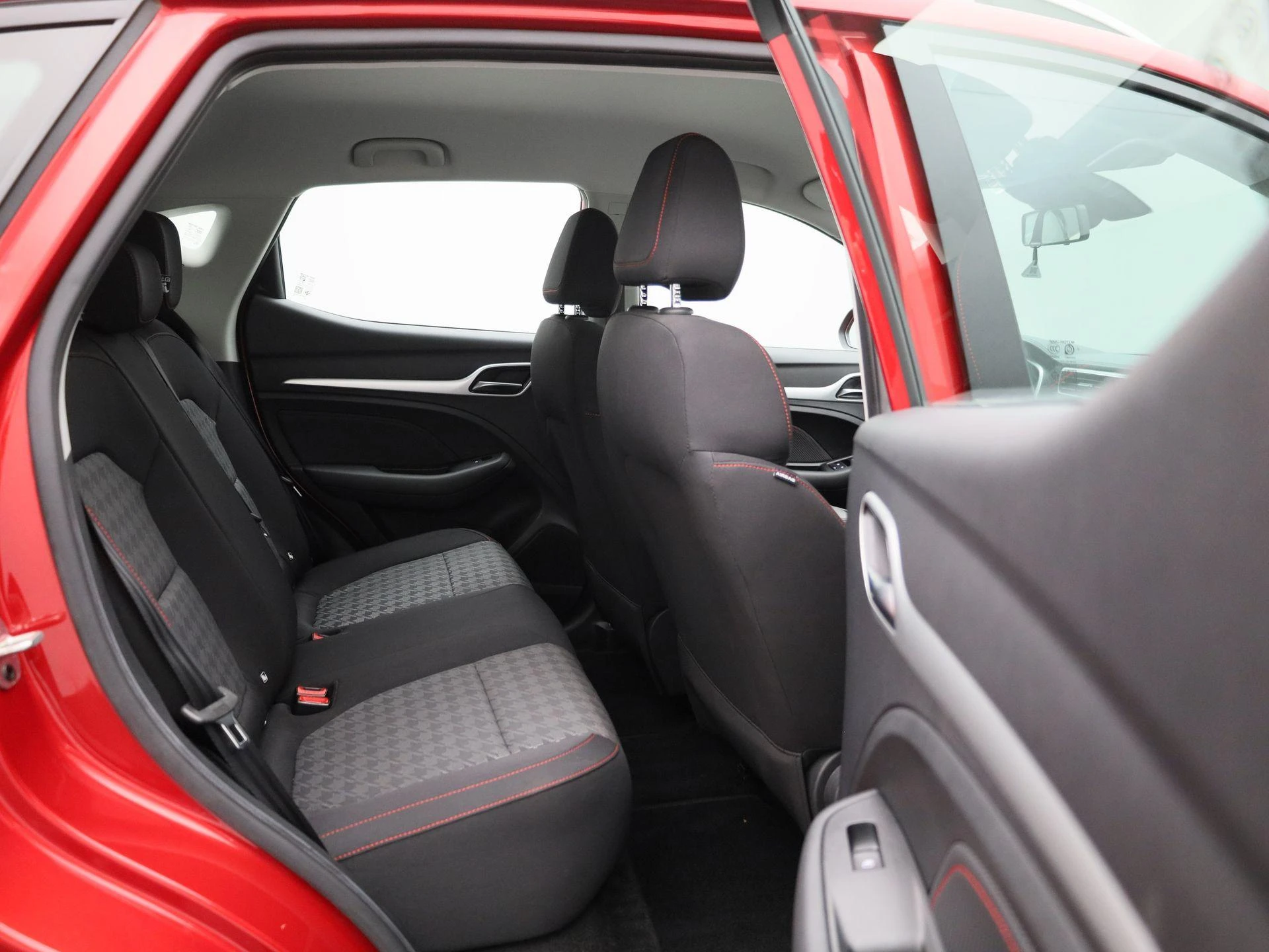 MG ZS EV - 36