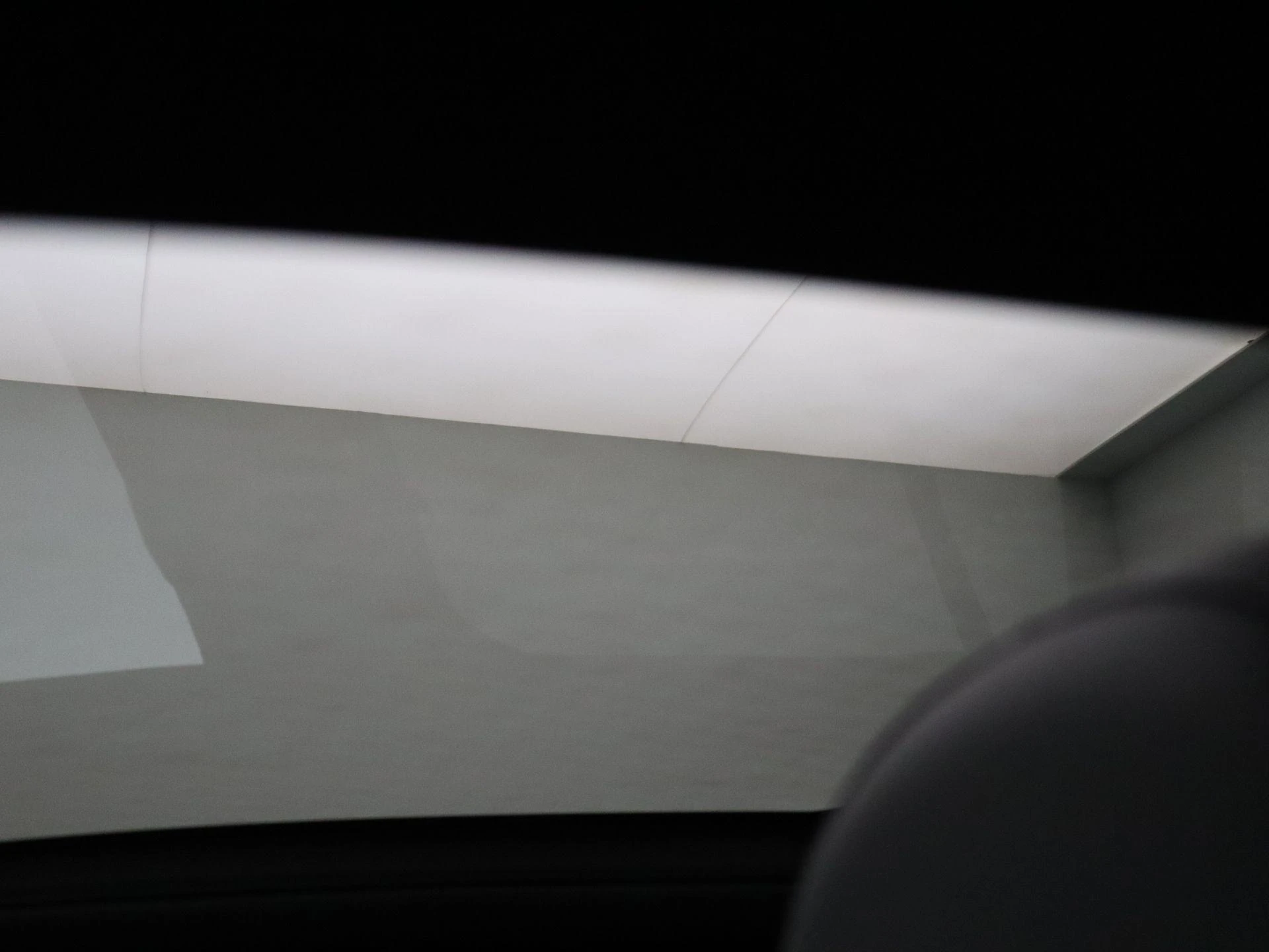 Mercedes-Benz-EQE-image-12