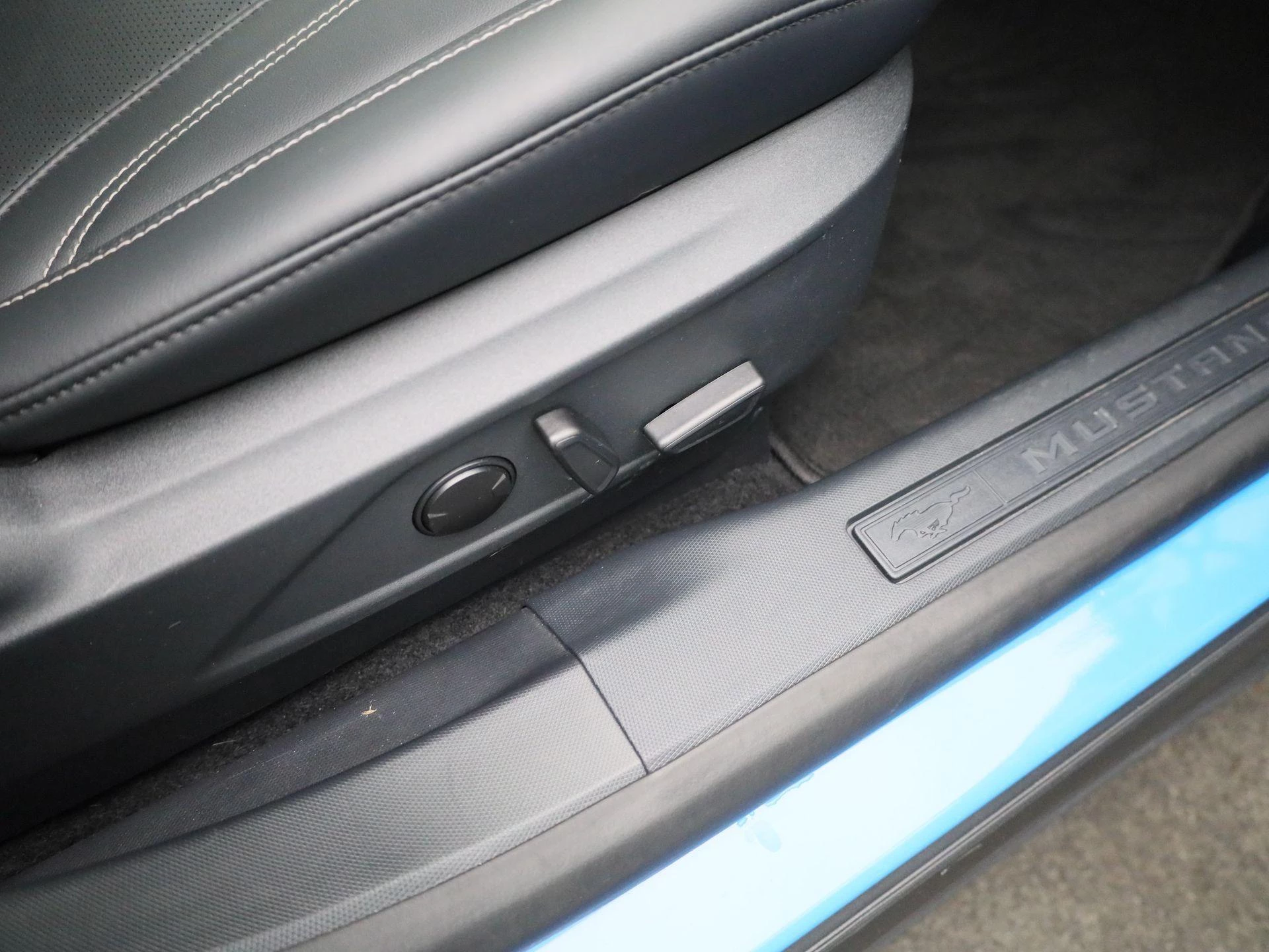 Ford-Mustang Mach-E-image-35