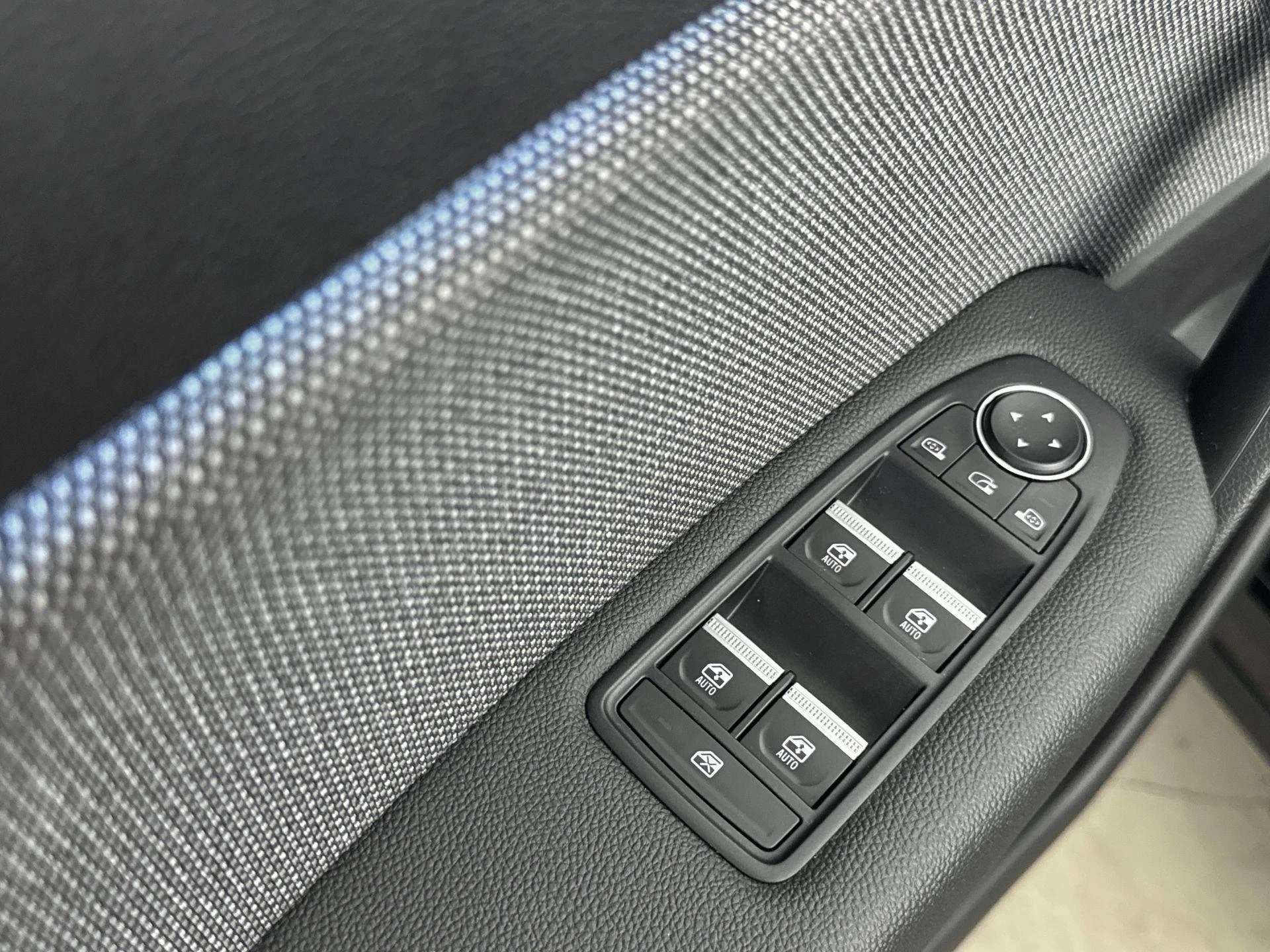 Renault-Captur-image-13