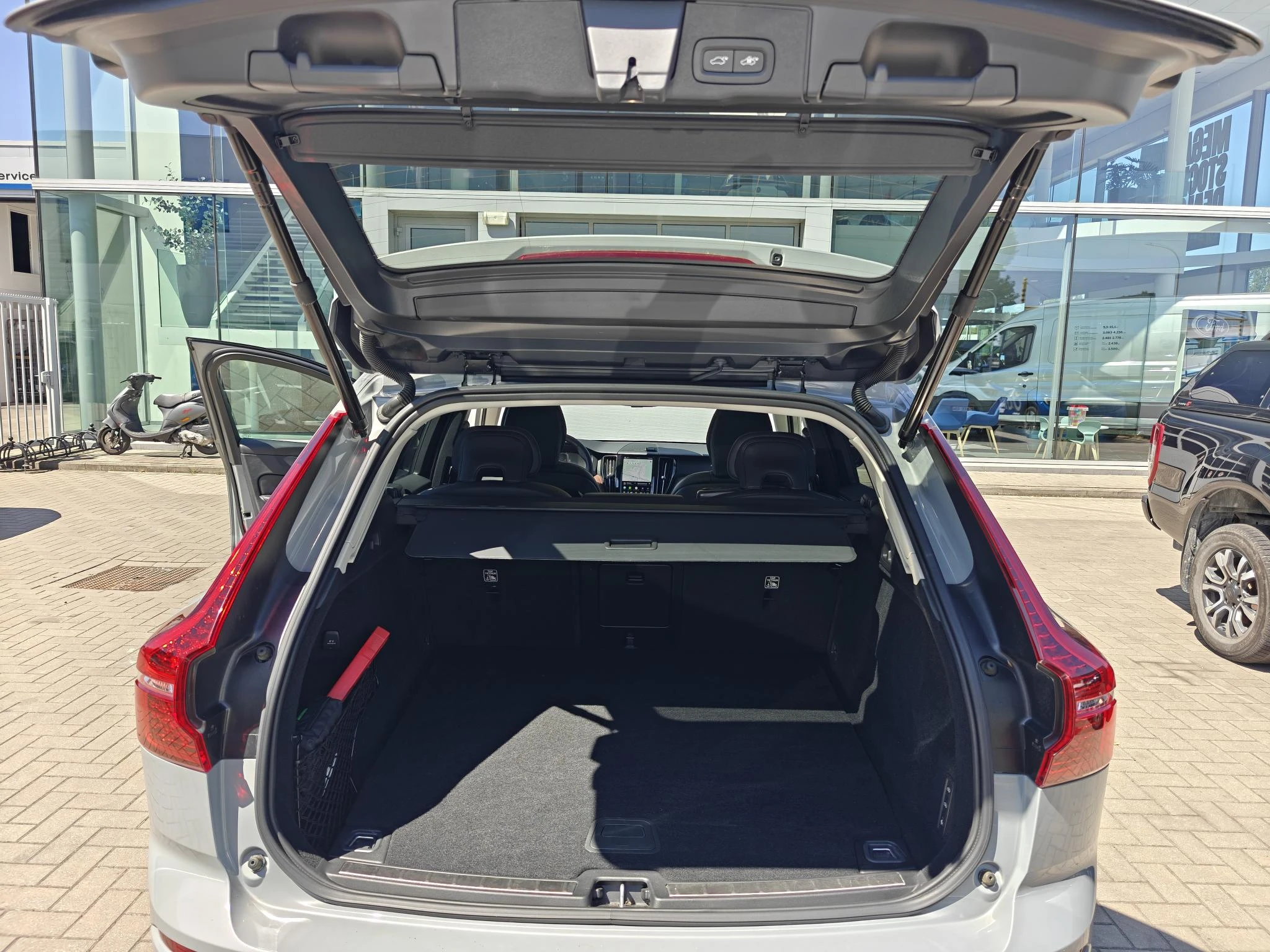 Volvo XC60 T6 PHEV 4x4 Ultimate Dark Aut.