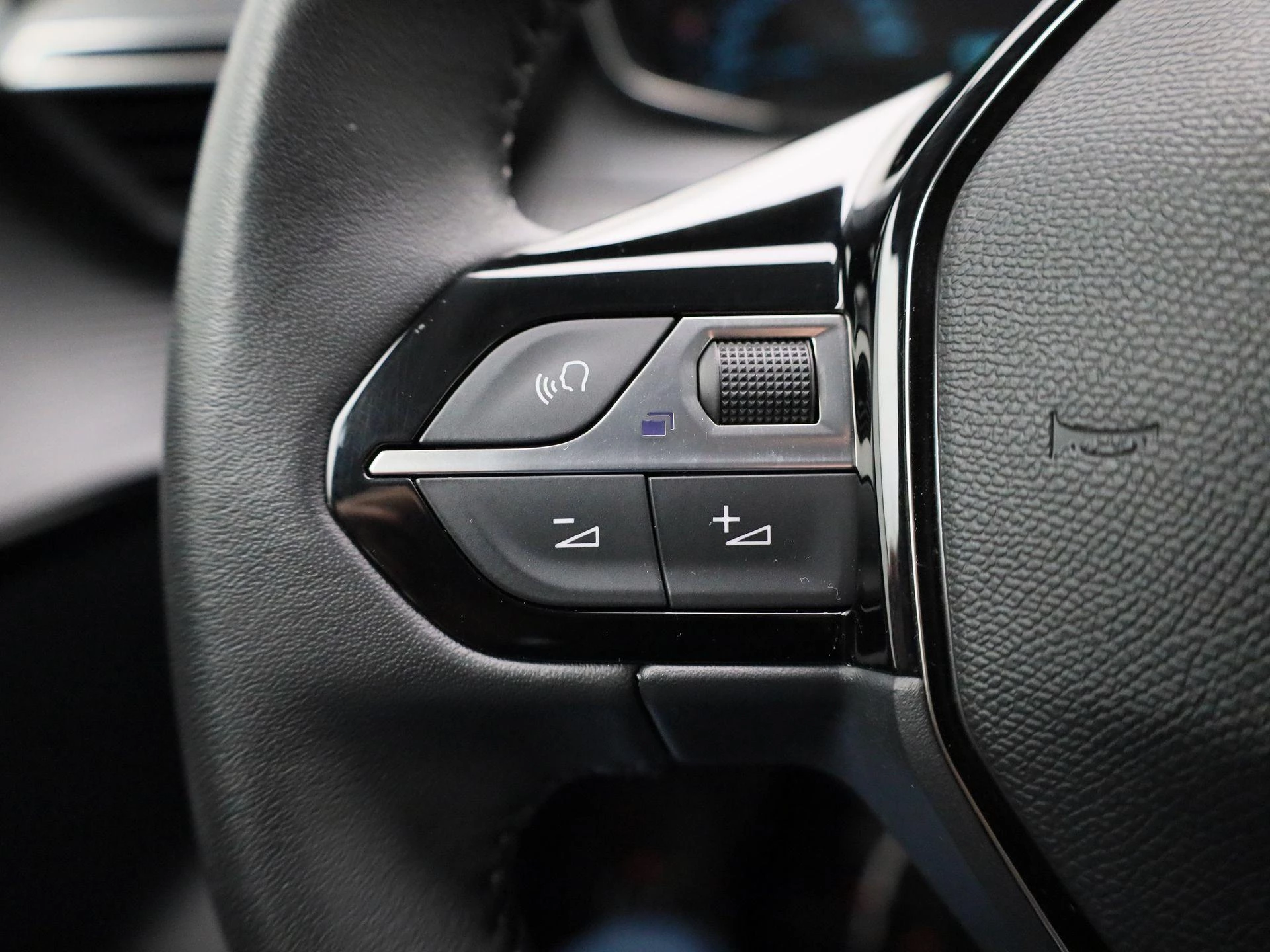 Peugeot e-208 EV Active Pack 50 kWh