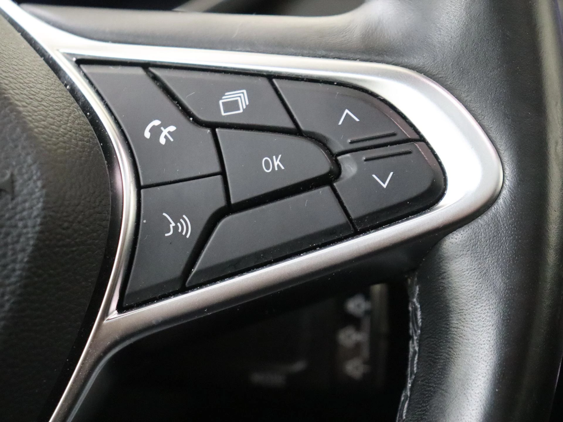 Renault Captur 1.6 E-Tech Plug-in Hybrid 160 Initiale Paris