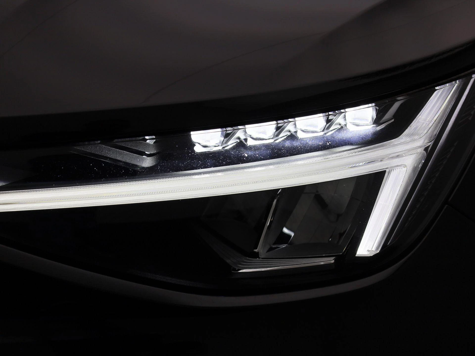 Volvo-XC40-image-14