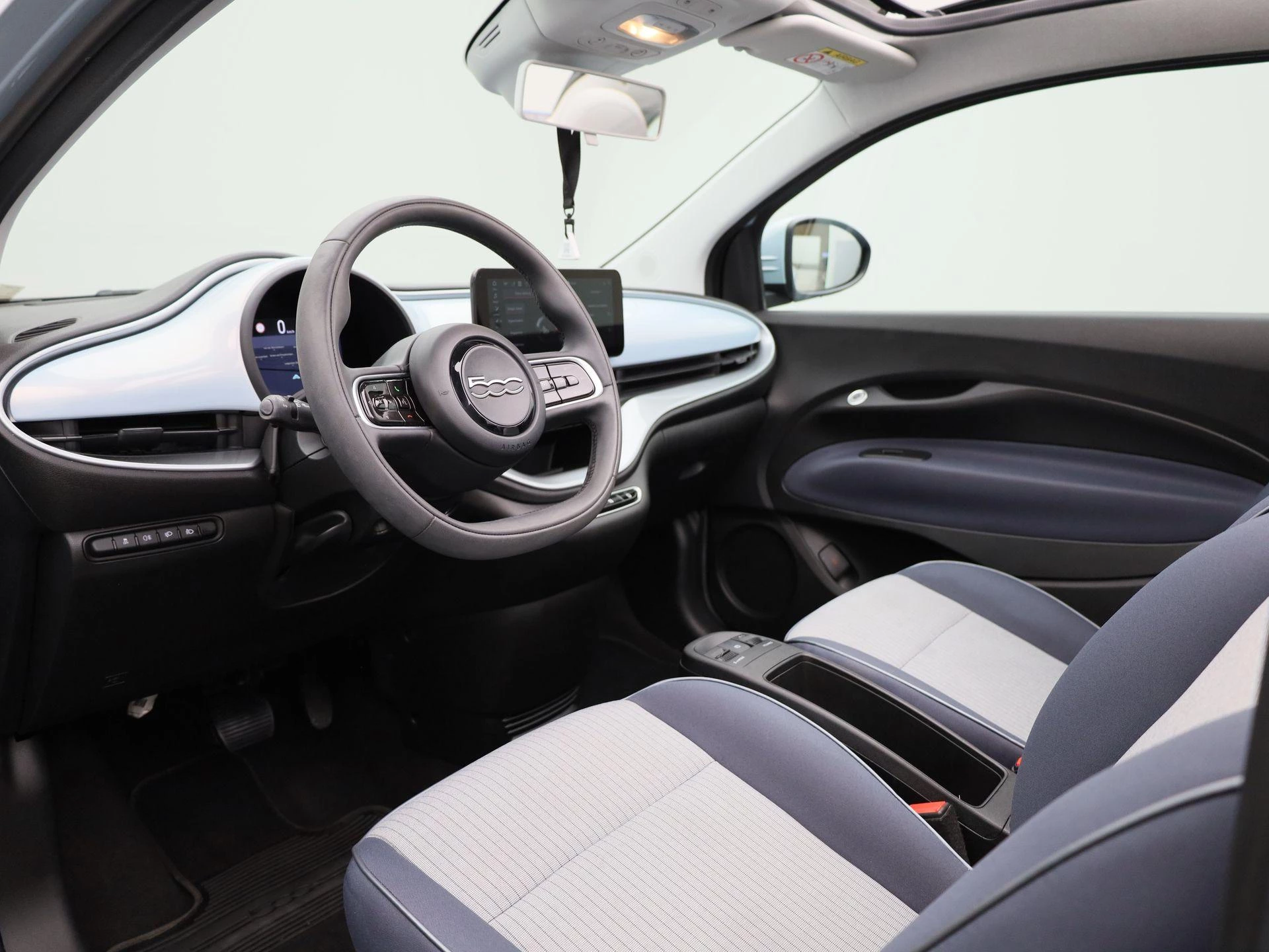Fiat-500C-image-31