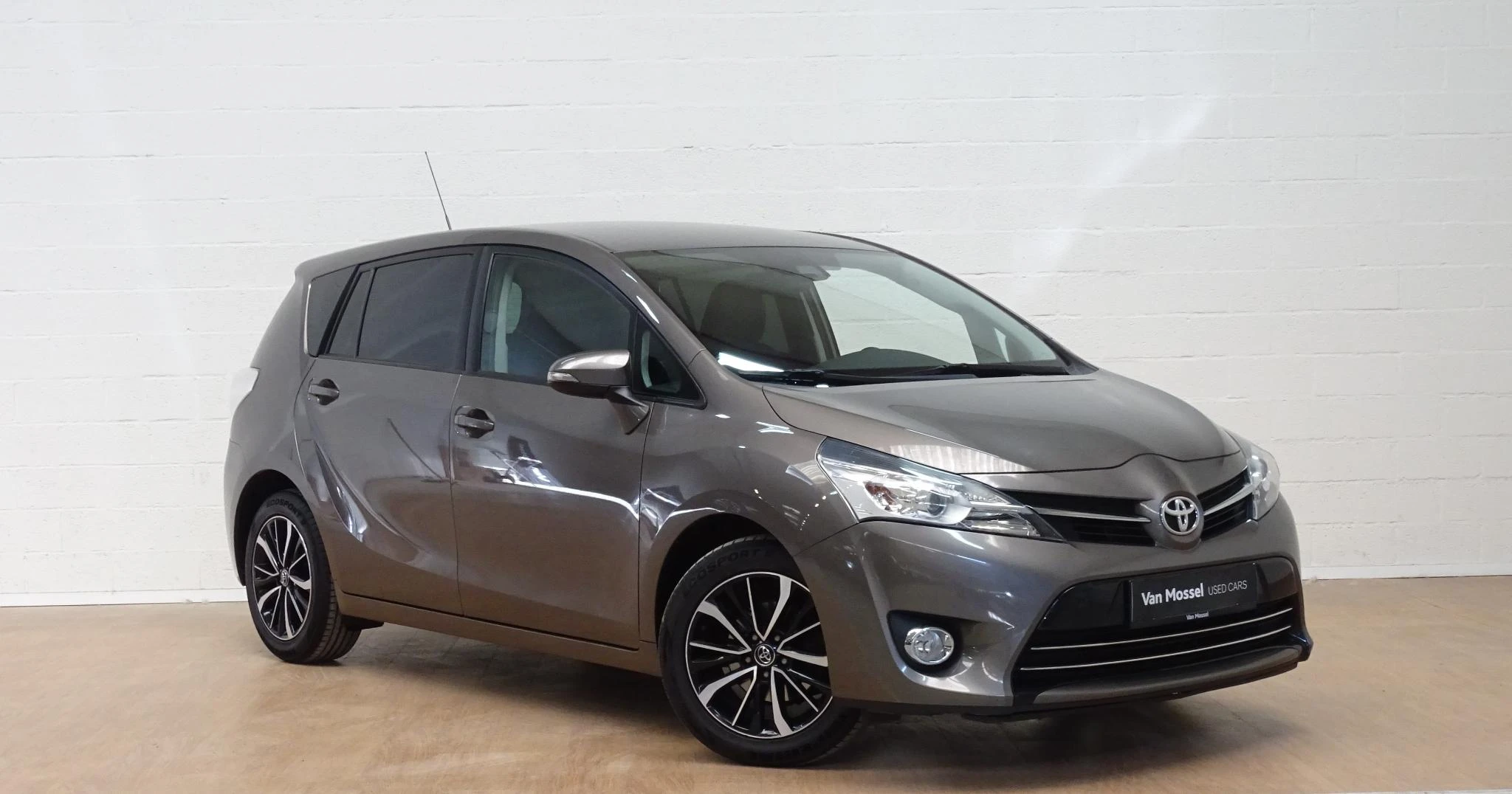 Toyota Verso 1.6 50th Anniversary