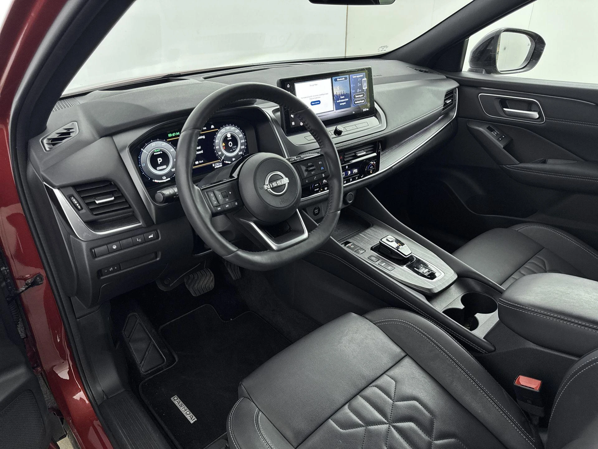 Nissan-QASHQAI-image-7