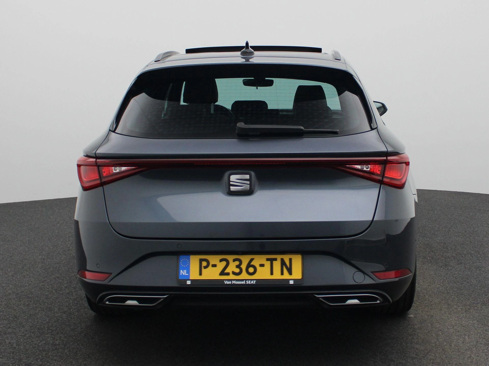 SEAT Leon Sportstourer 1.5 eTSI FR Business Intense