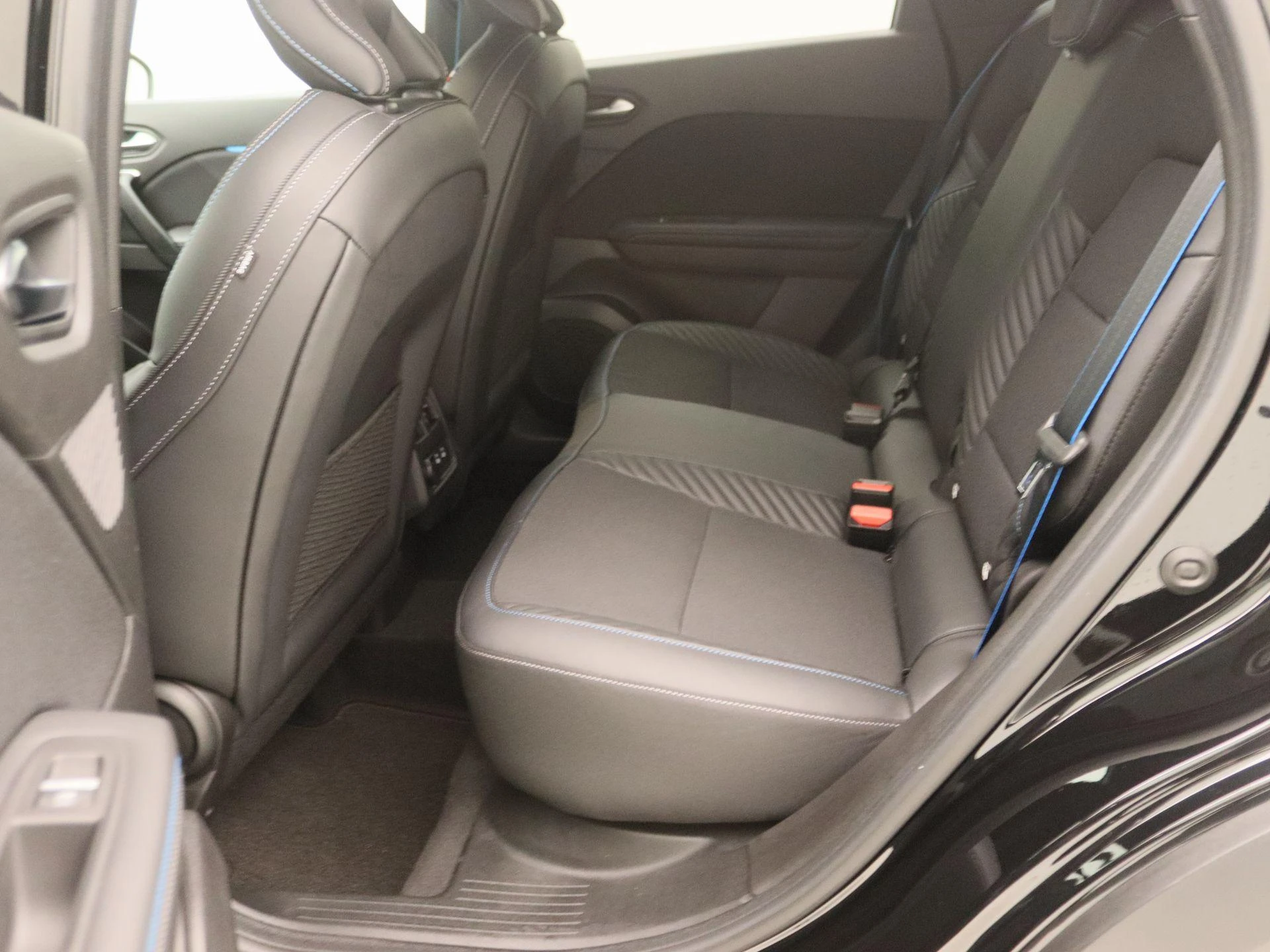 Renault-Captur-image-12
