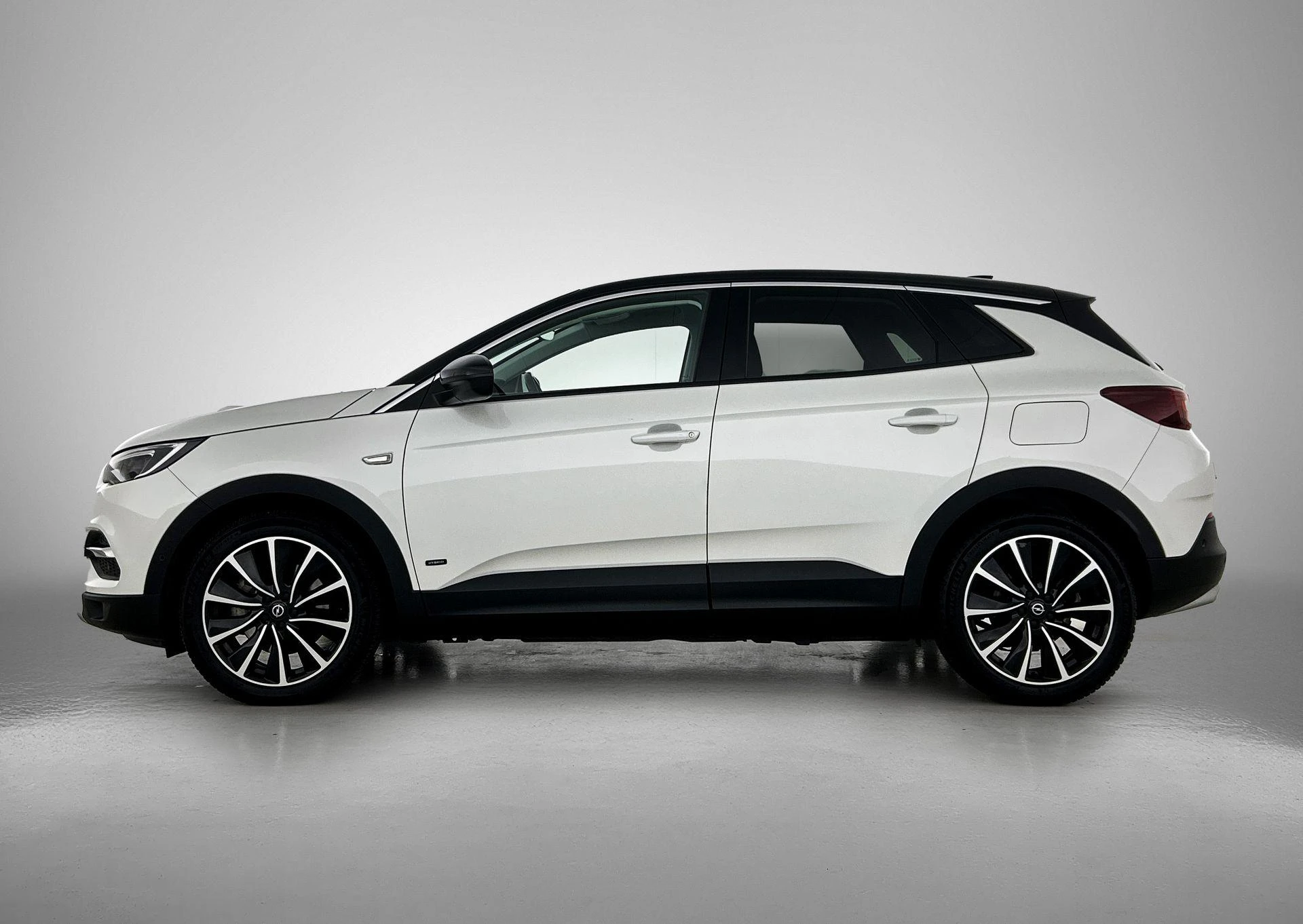 Opel-Grandland X-image-1