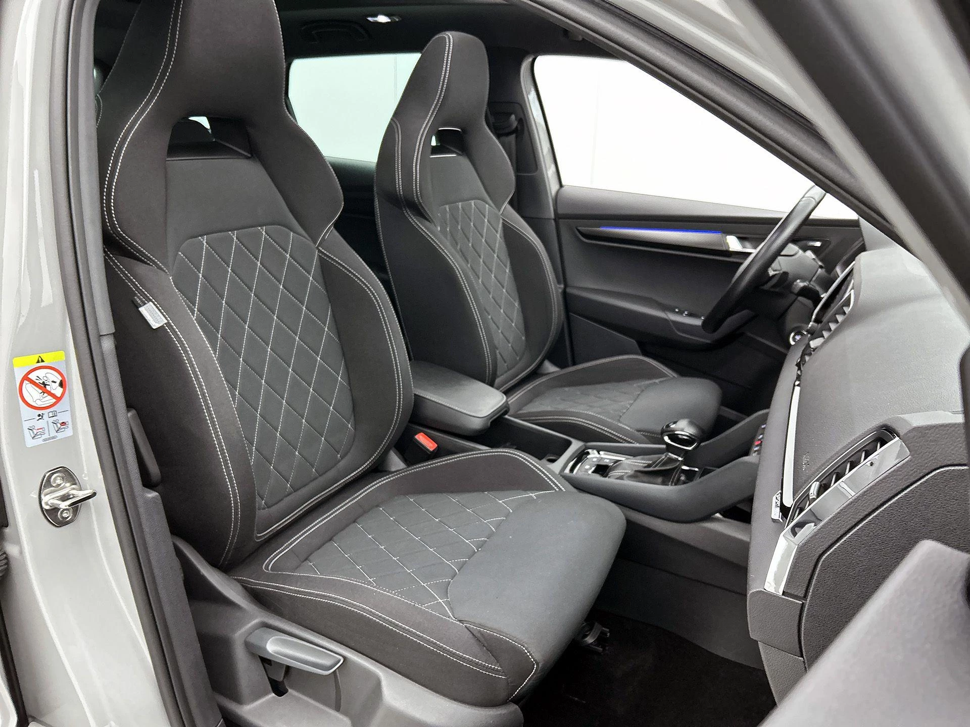 Škoda Karoq 1.5 TSI ACT Sportline Business